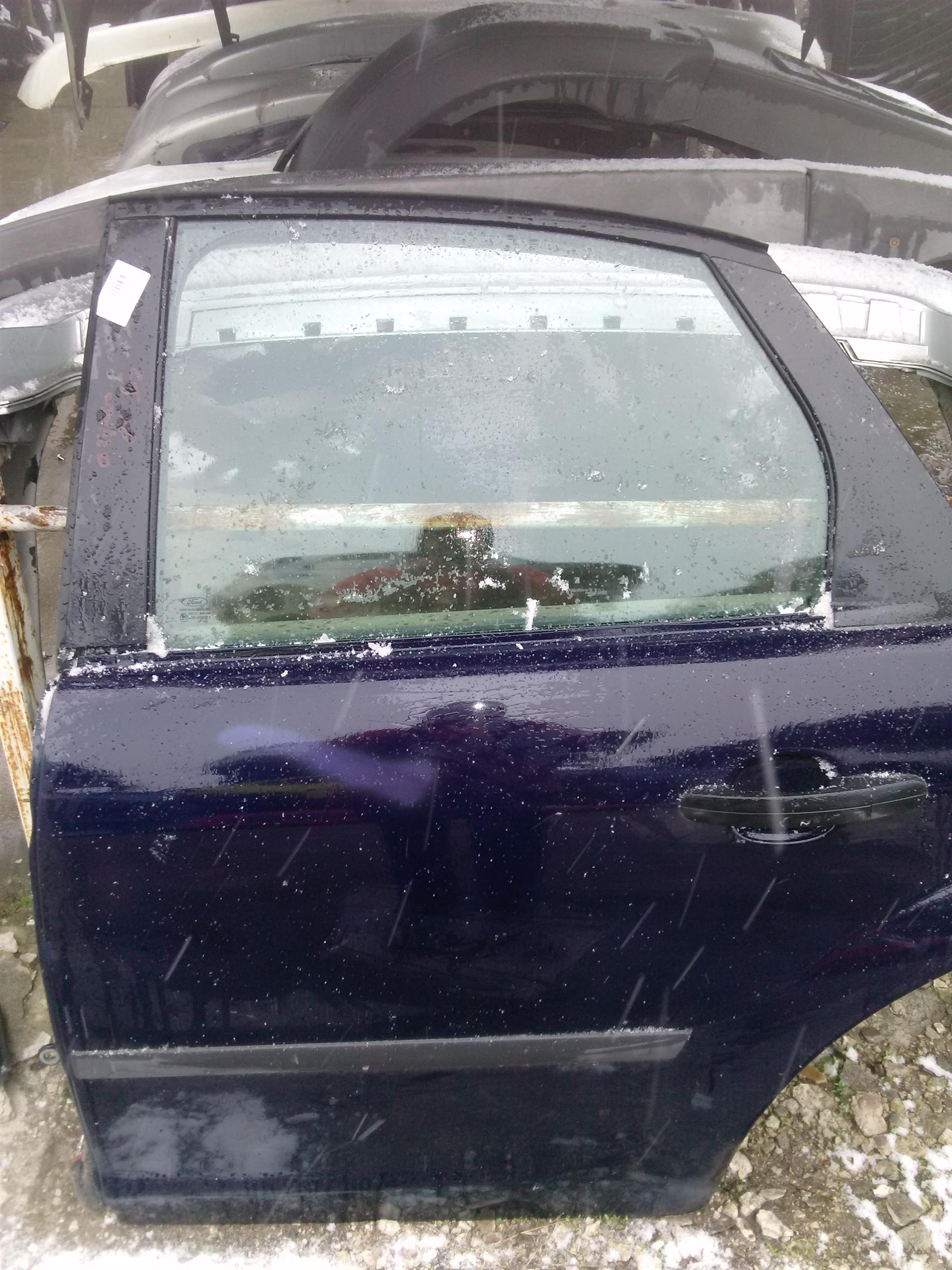 Usa stanga spate Ford Mondeo an 2004