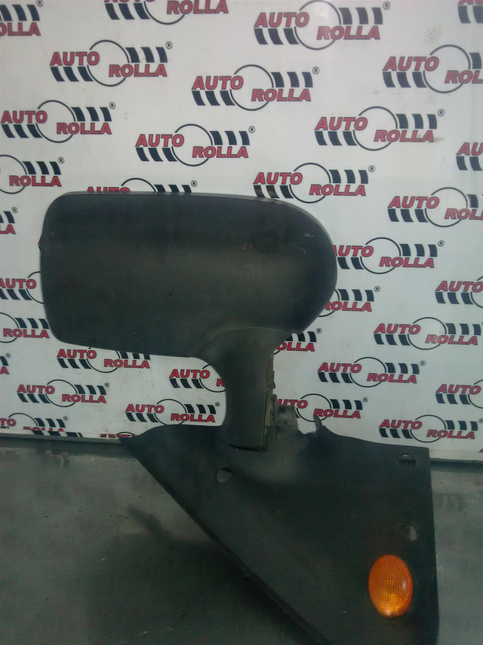 Carcasa oglinda stanga Ford tranzit an 2005