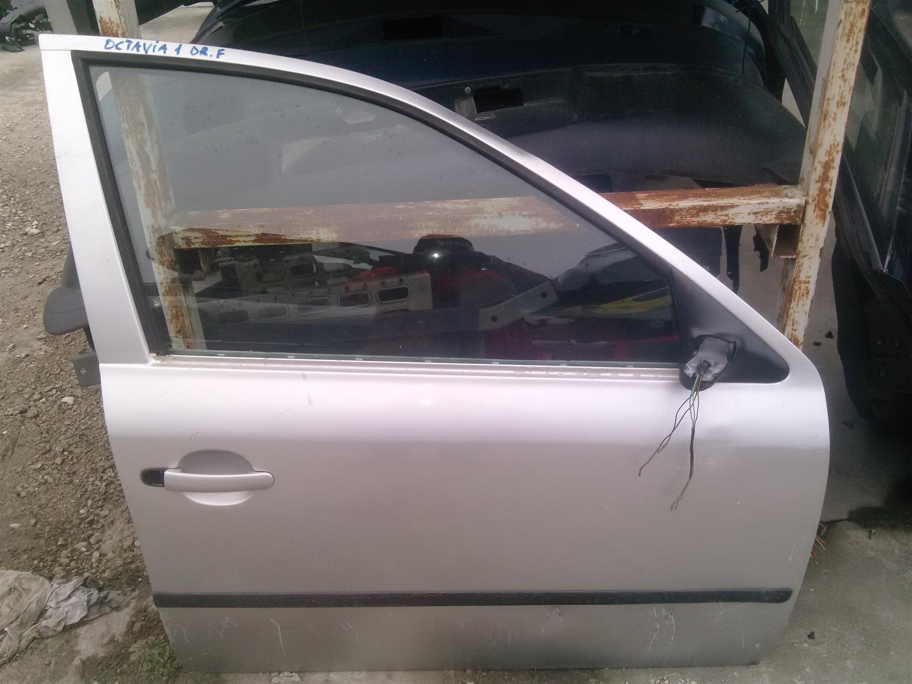 Usa dreapta fata Skoda Octavia an 2004