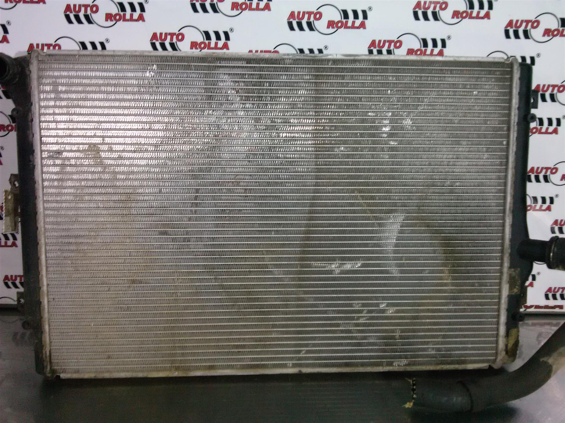 Radiator apa Volkswagen Passat B6 2.0d an 2006