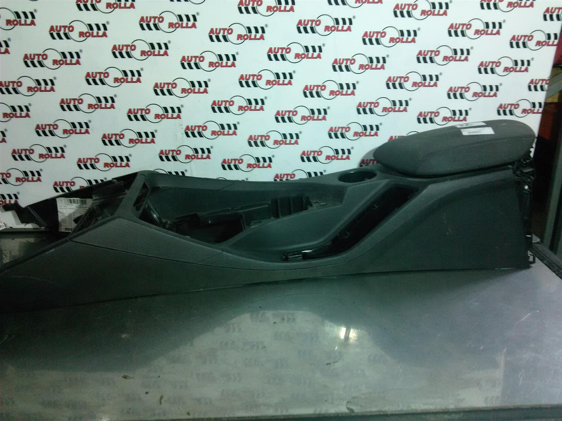Consola centrala Honda HR-V an 2006