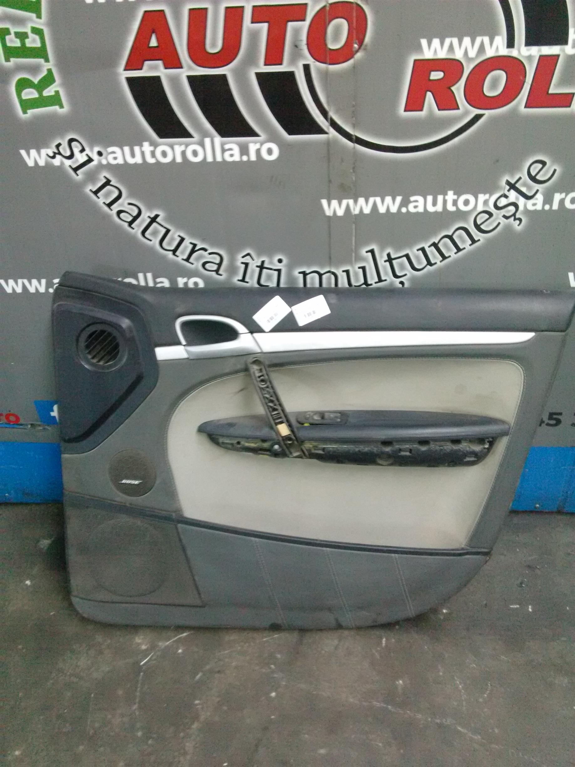 Tapiterie usa dreapta fata Porsche Cayenne an 2004