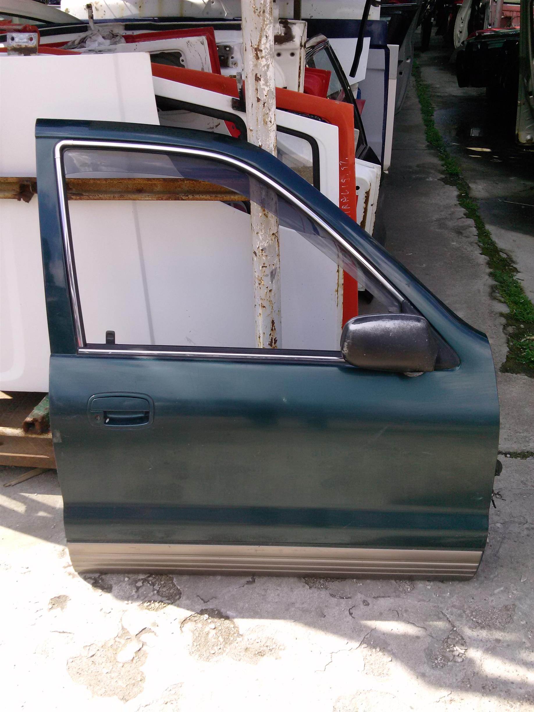 Usa dreapta fata completa Kia Sportage 2.0d an 2001