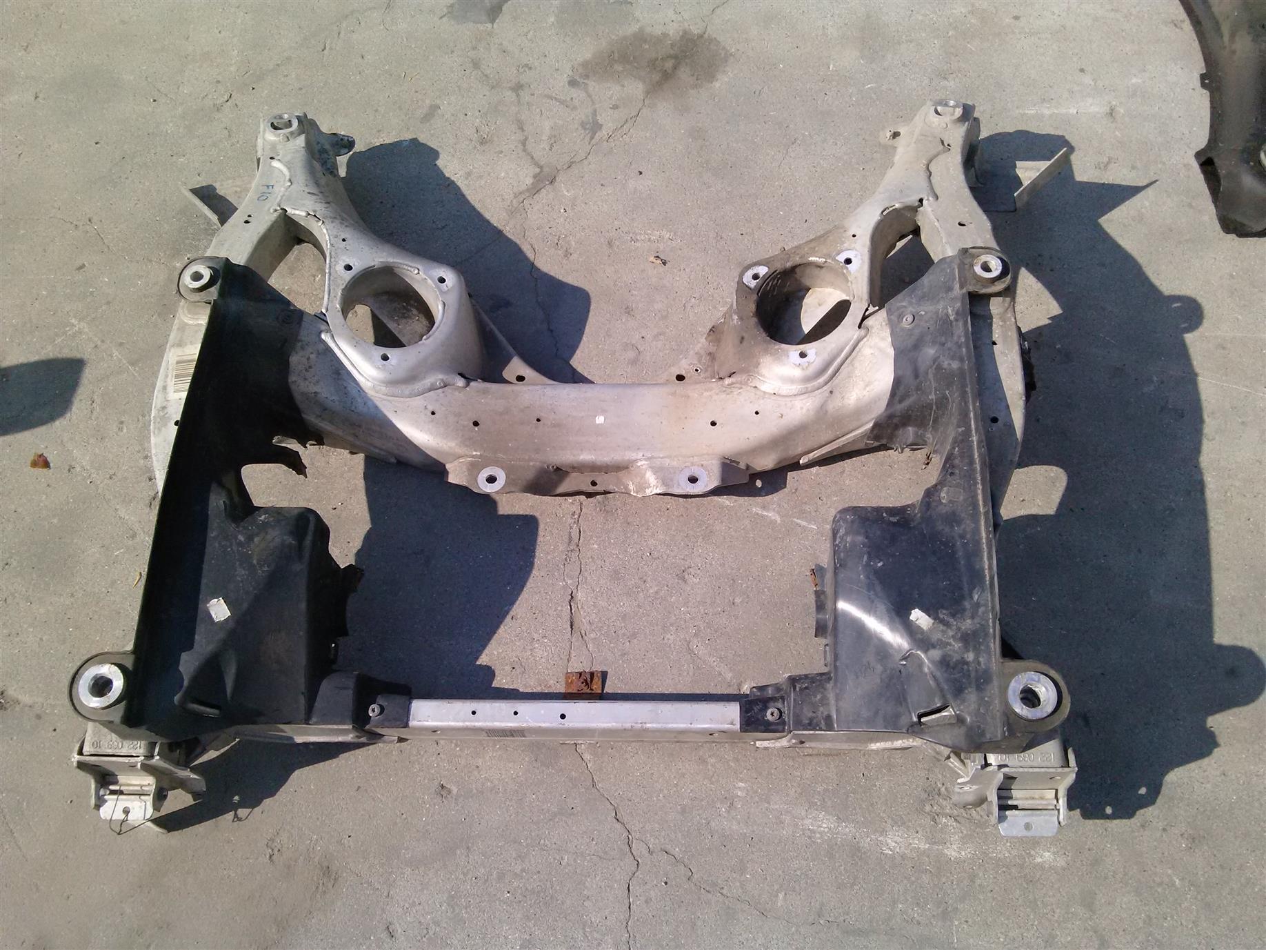 Punte fata BMW F10 2.0D an 2010