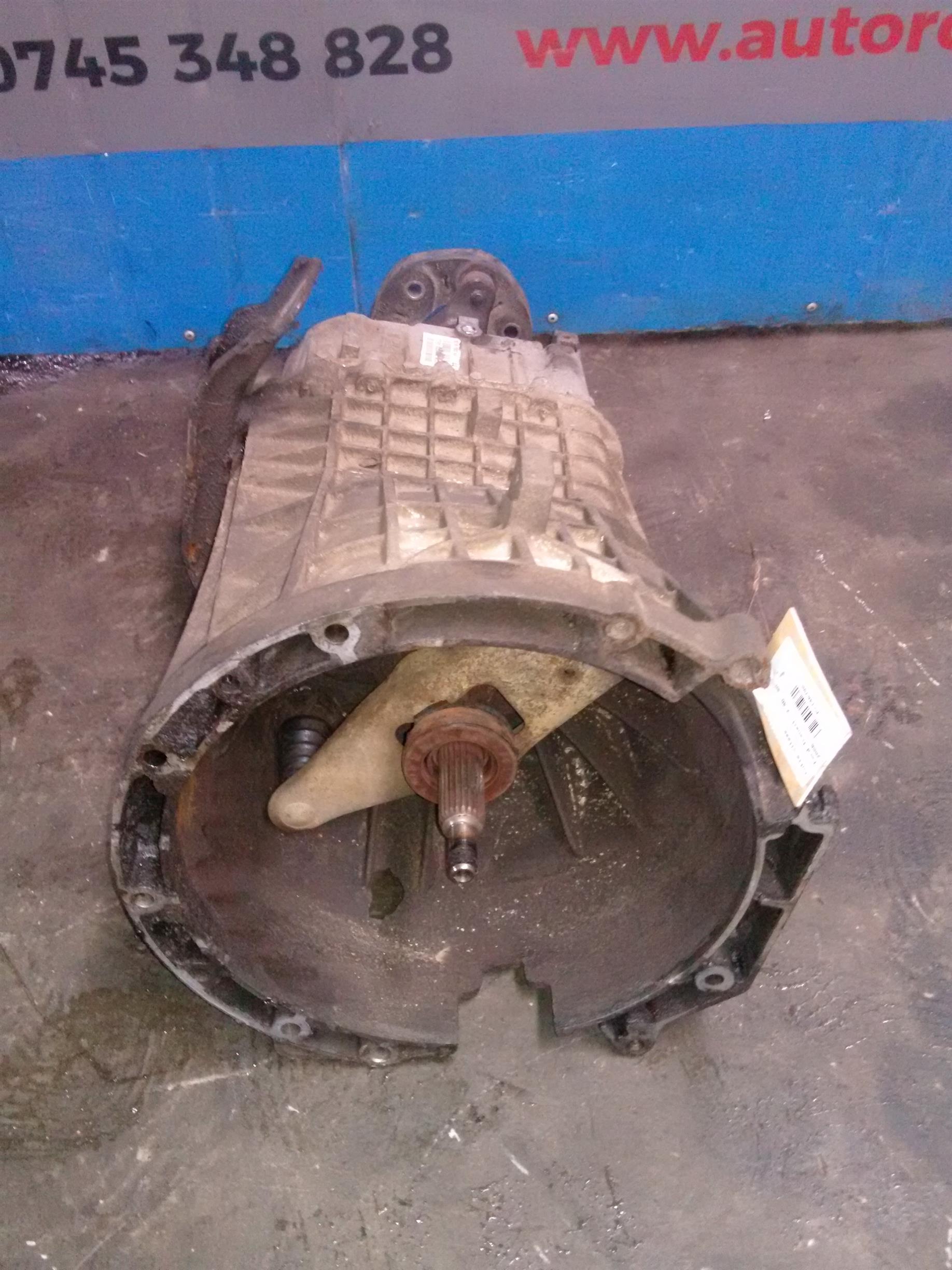 Cutie viteze Ford Tranzit, 2.4D, an 2006