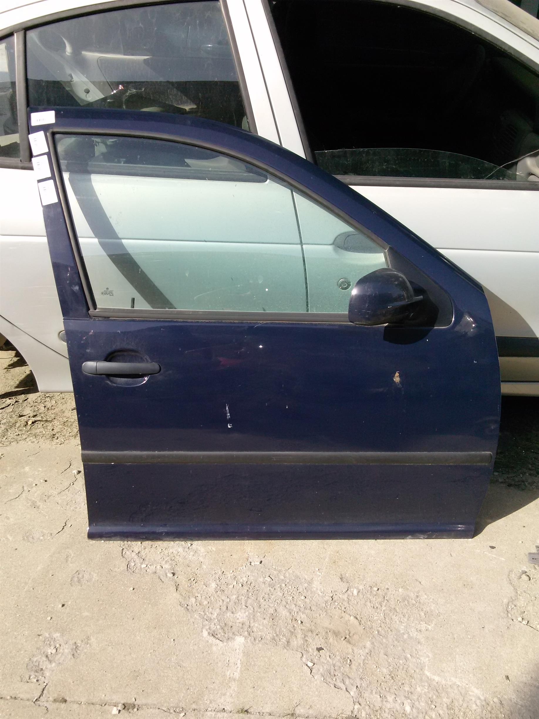 Usa dreapta fata Volkswagen Golf 4 an 2003( break)