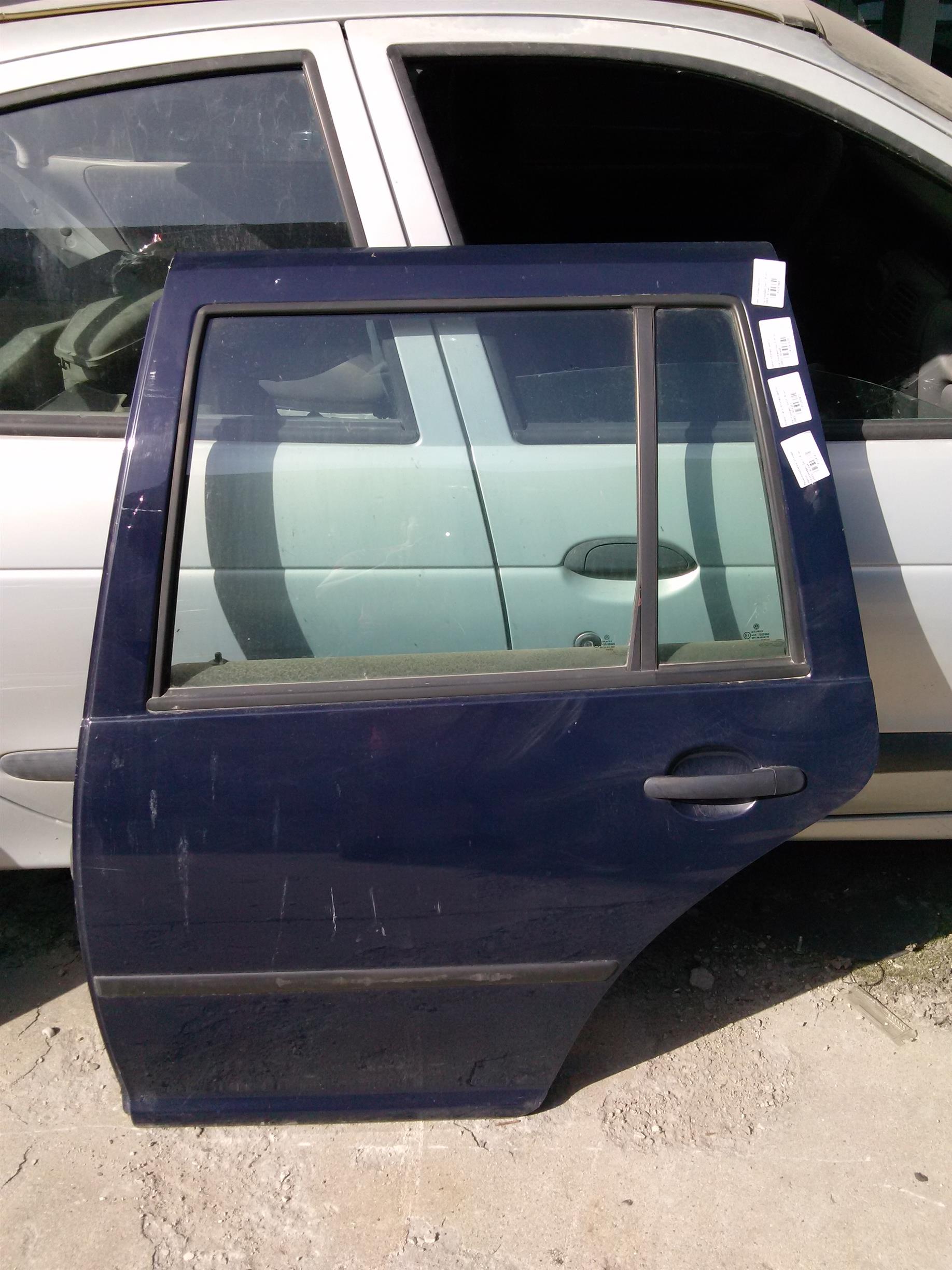 Macara+motoras stanga spate Volkswagen Golf 4 an 2003( break)