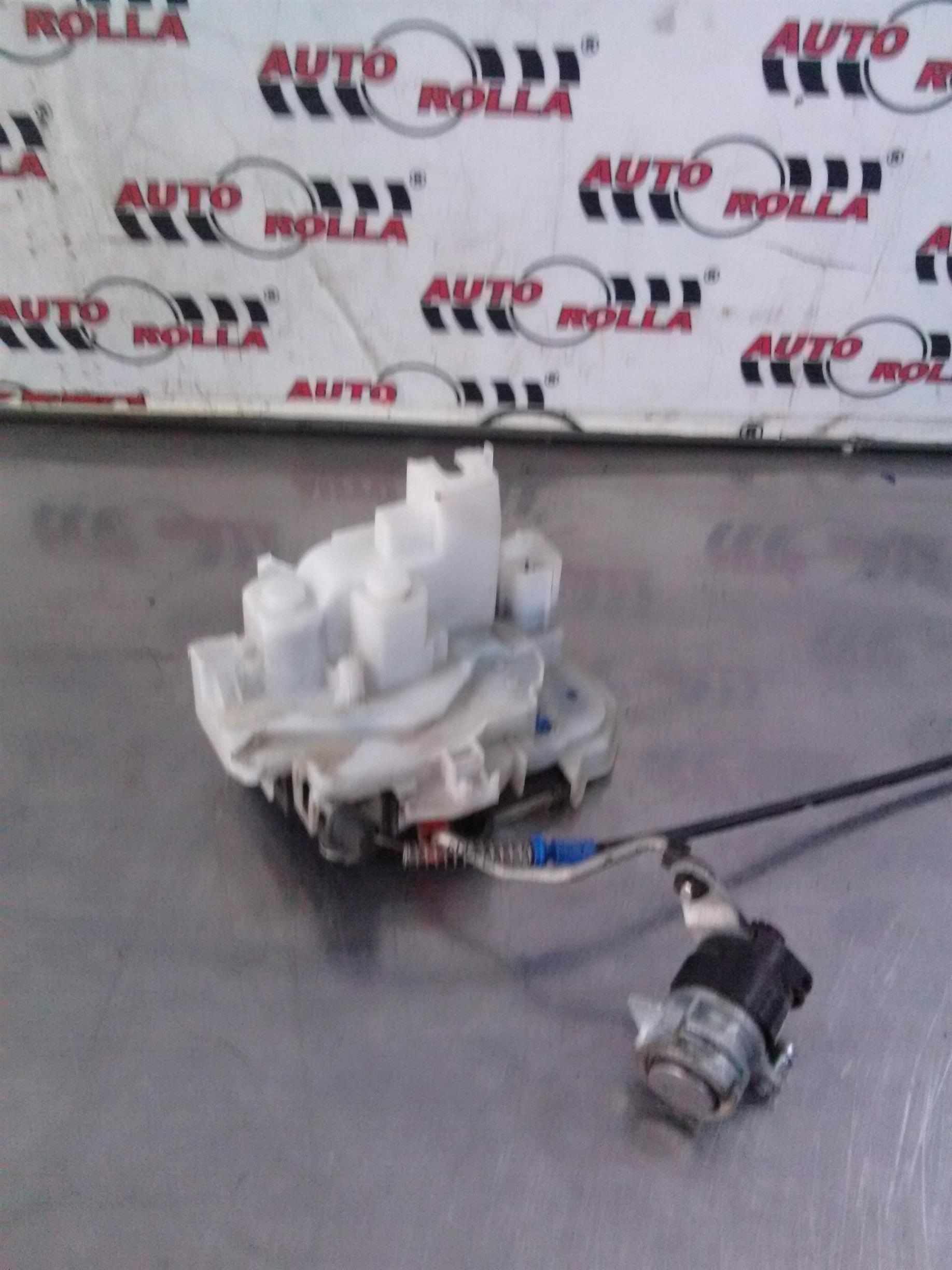 Cremaliera stanga fata Citroen Nemo 1.4HDI, an 2010