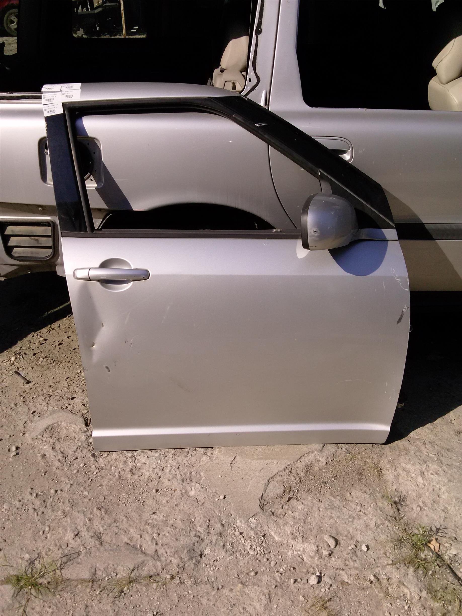 Usa dreapta fata Suzuki Swift 1.3D, an 2007