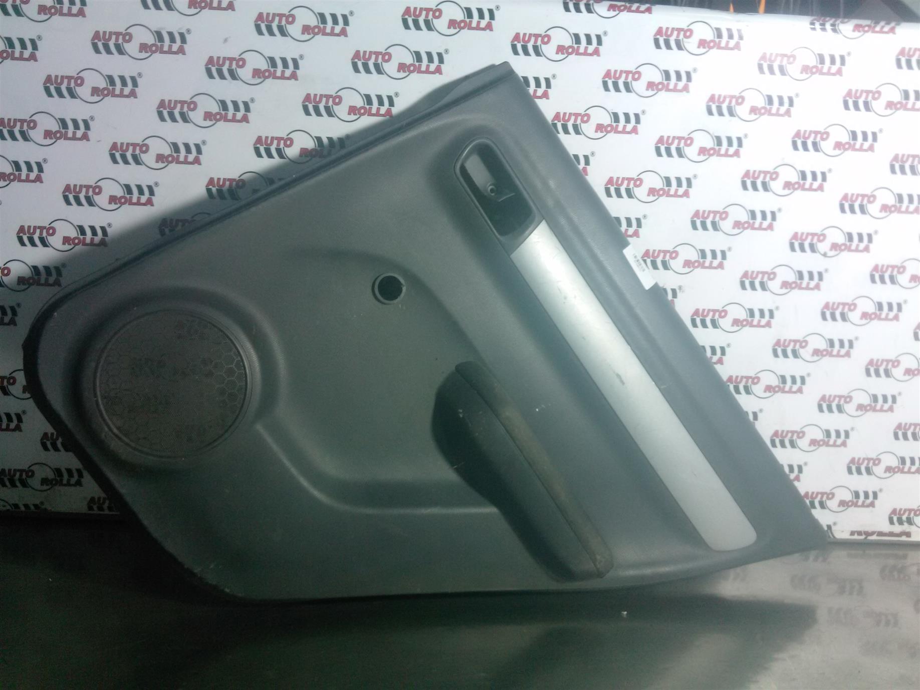 Tapiterie dreapta spate Suzuki Swift 1.3D, an 2007