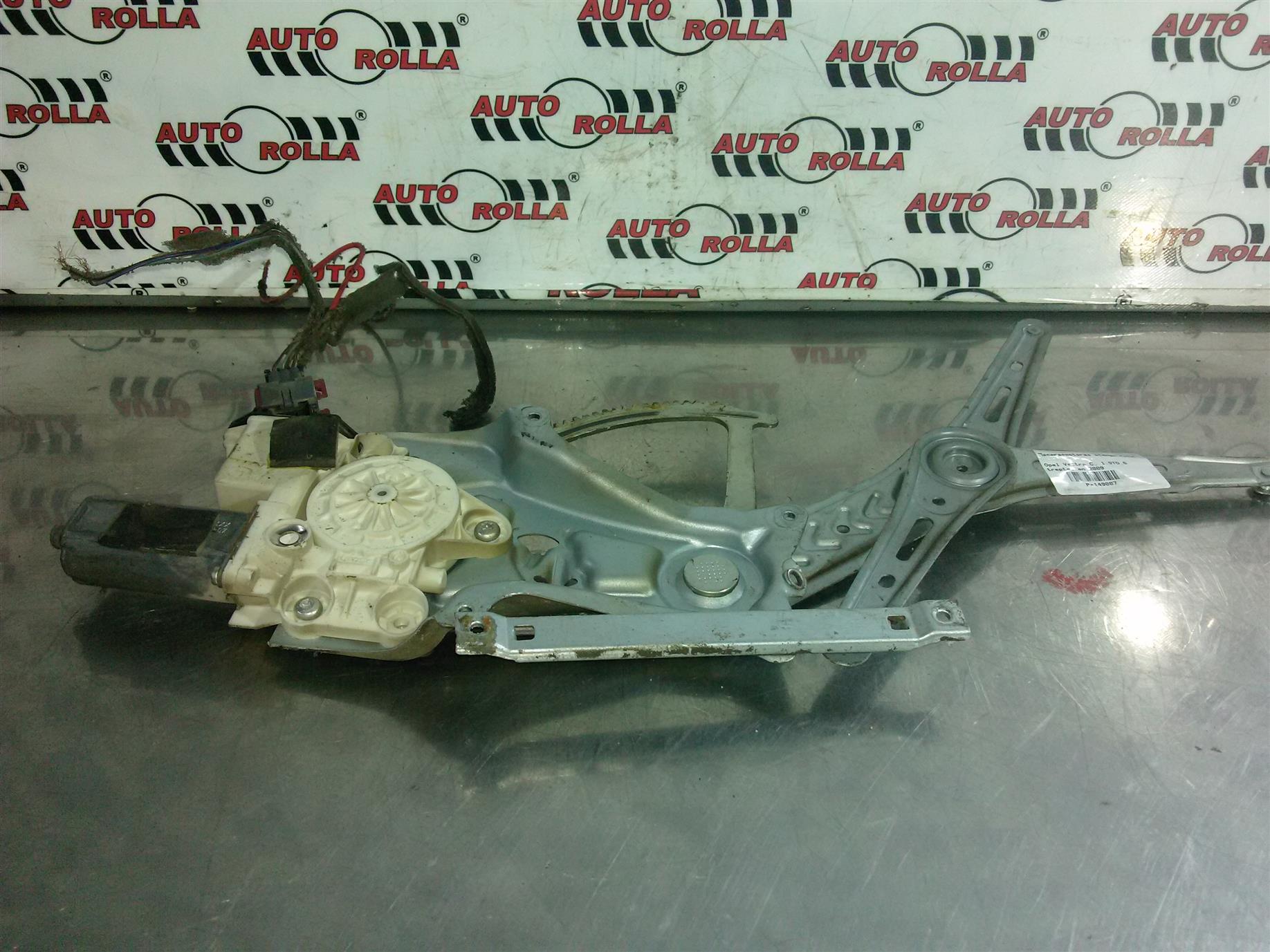 Macara+motoras stanga fata Opel Vectra C, 1.9TD,6 trepte, an 2009