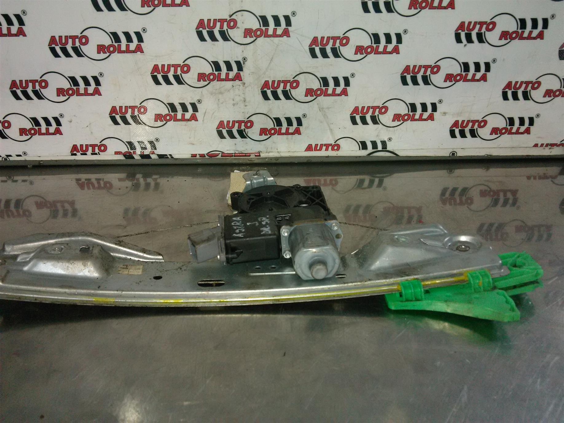 Macara+motoras dreapta spate Opel Astra J