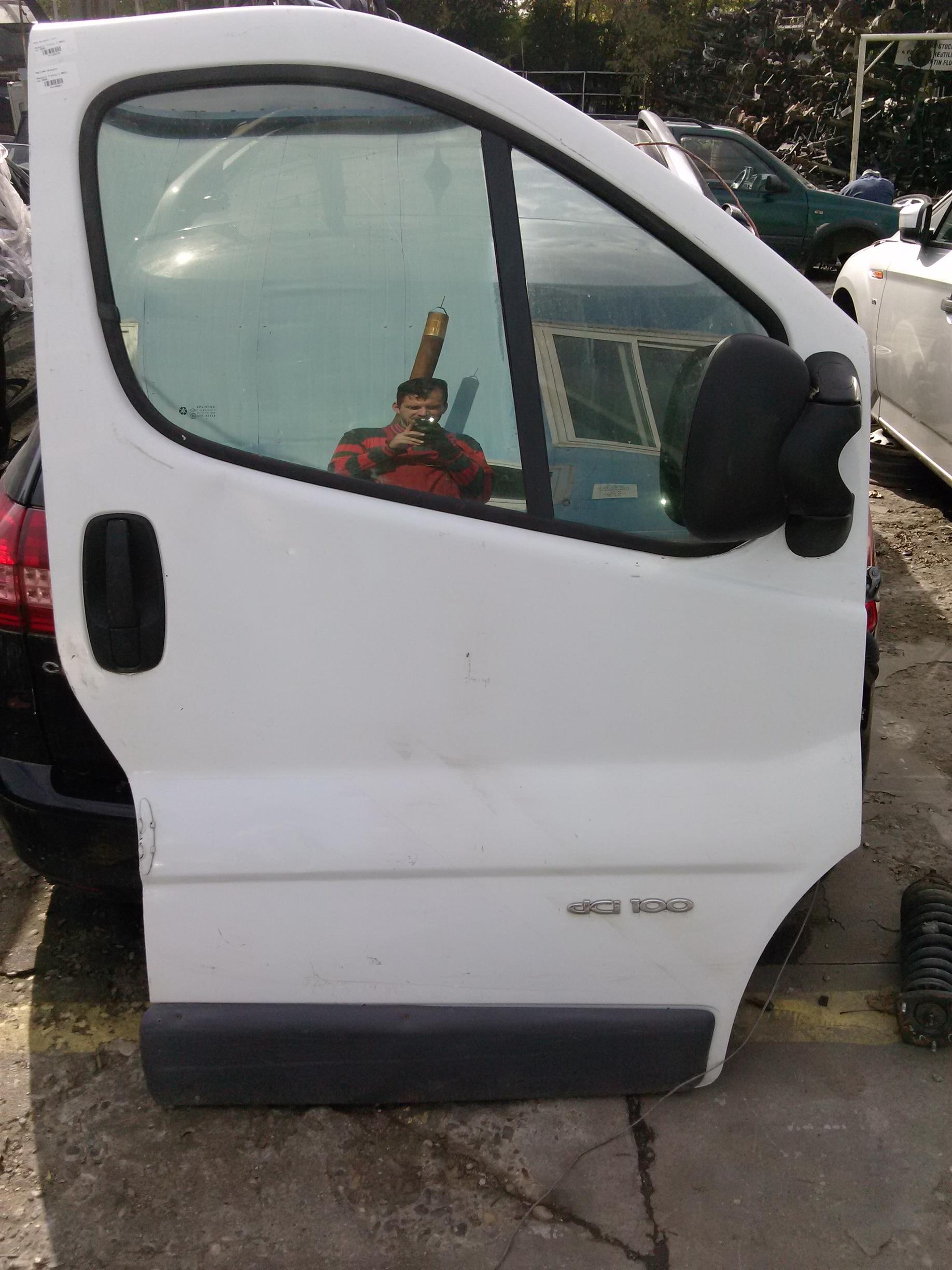 Usa dreapta fata Renault Trafic 1.9DCI, an 2005