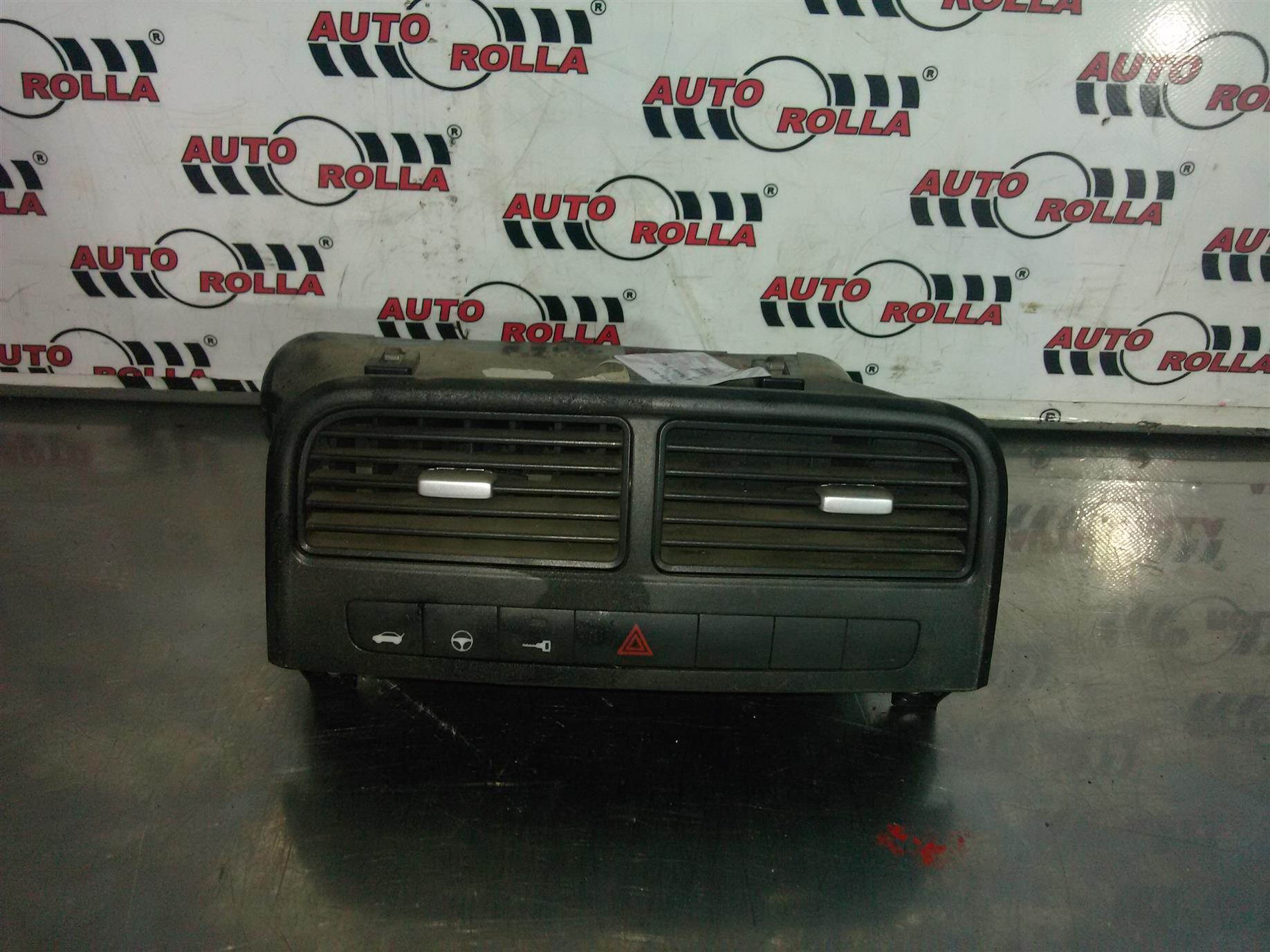 Grile aerisire bord Fiat Grande Punto 1.4S 16v, an 2007