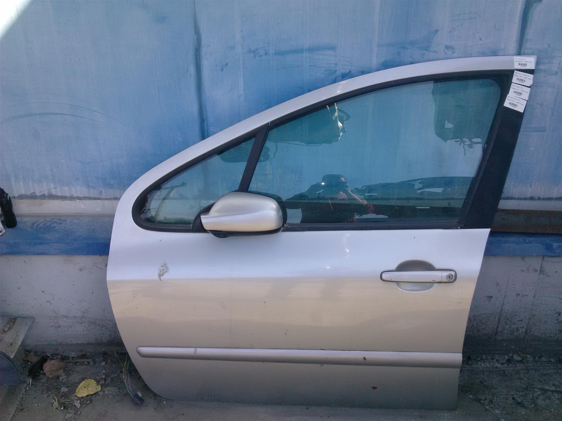 Usa stanga fata Peugeot 307, 1.6HDI breck