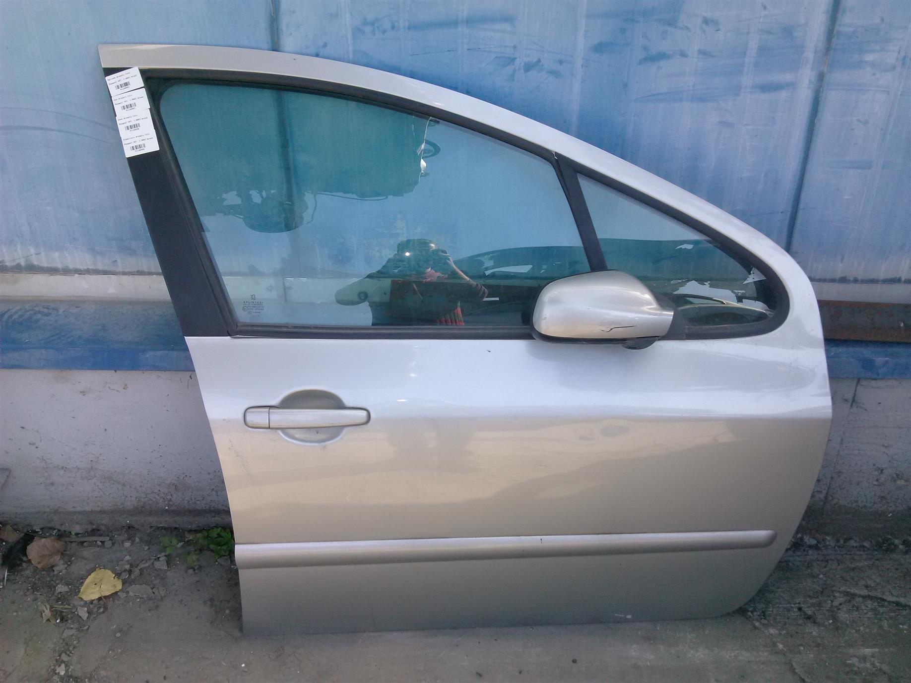 Oglinda dreapta fata Peugeot 307, 1.6HDI breck