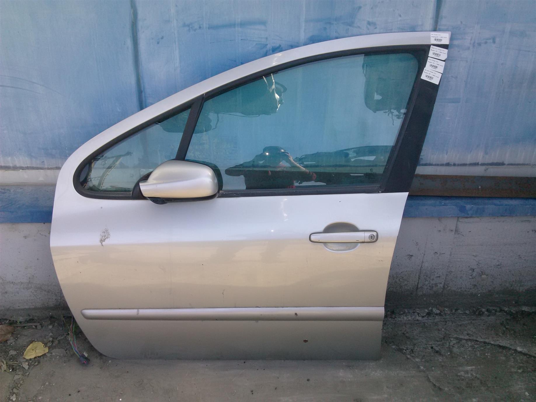 Oglinda stanga fata Peugeot 307, 1.6HDI breck