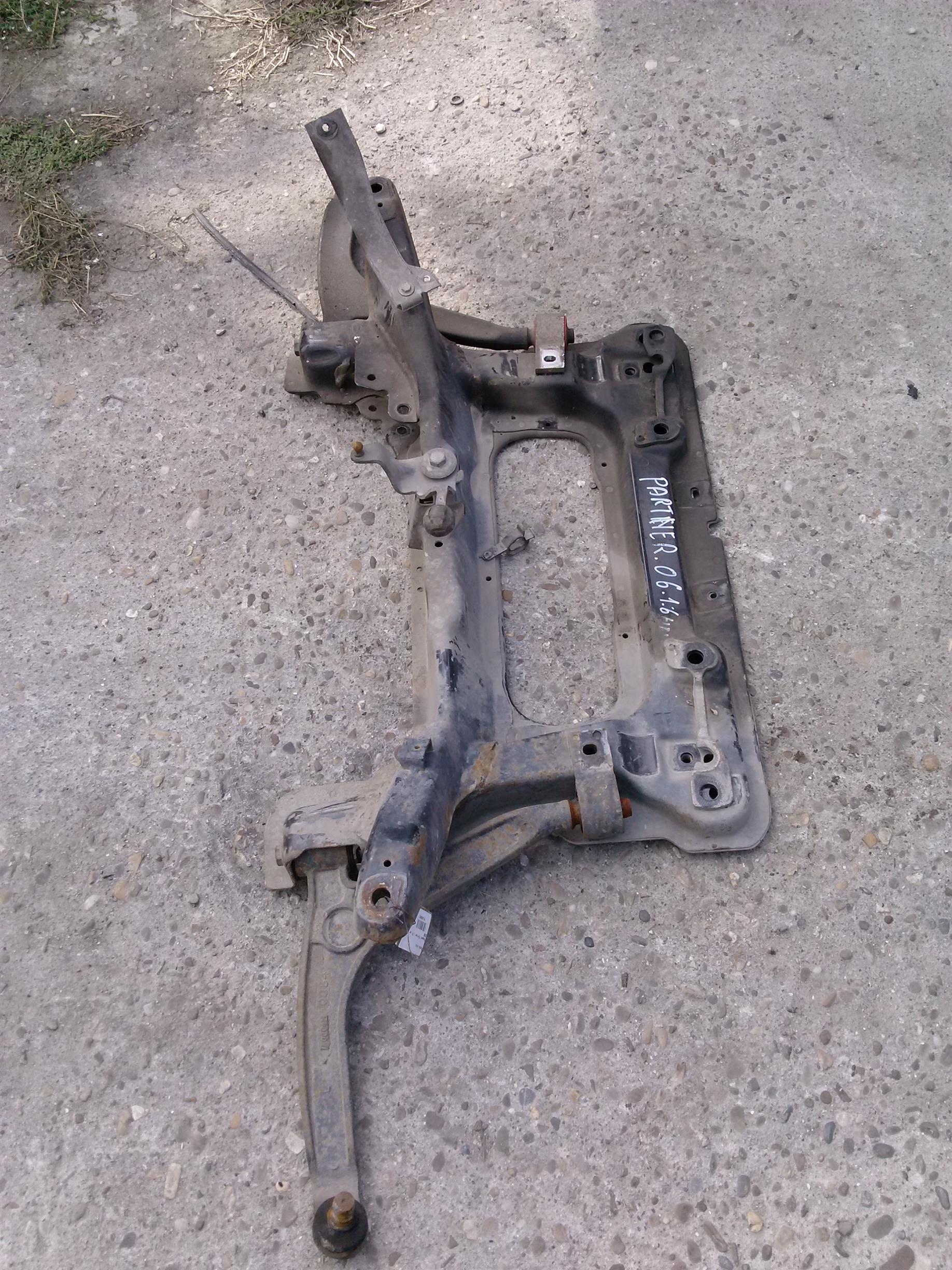 Punte fata Peugeot Partner 1.9, an 2006