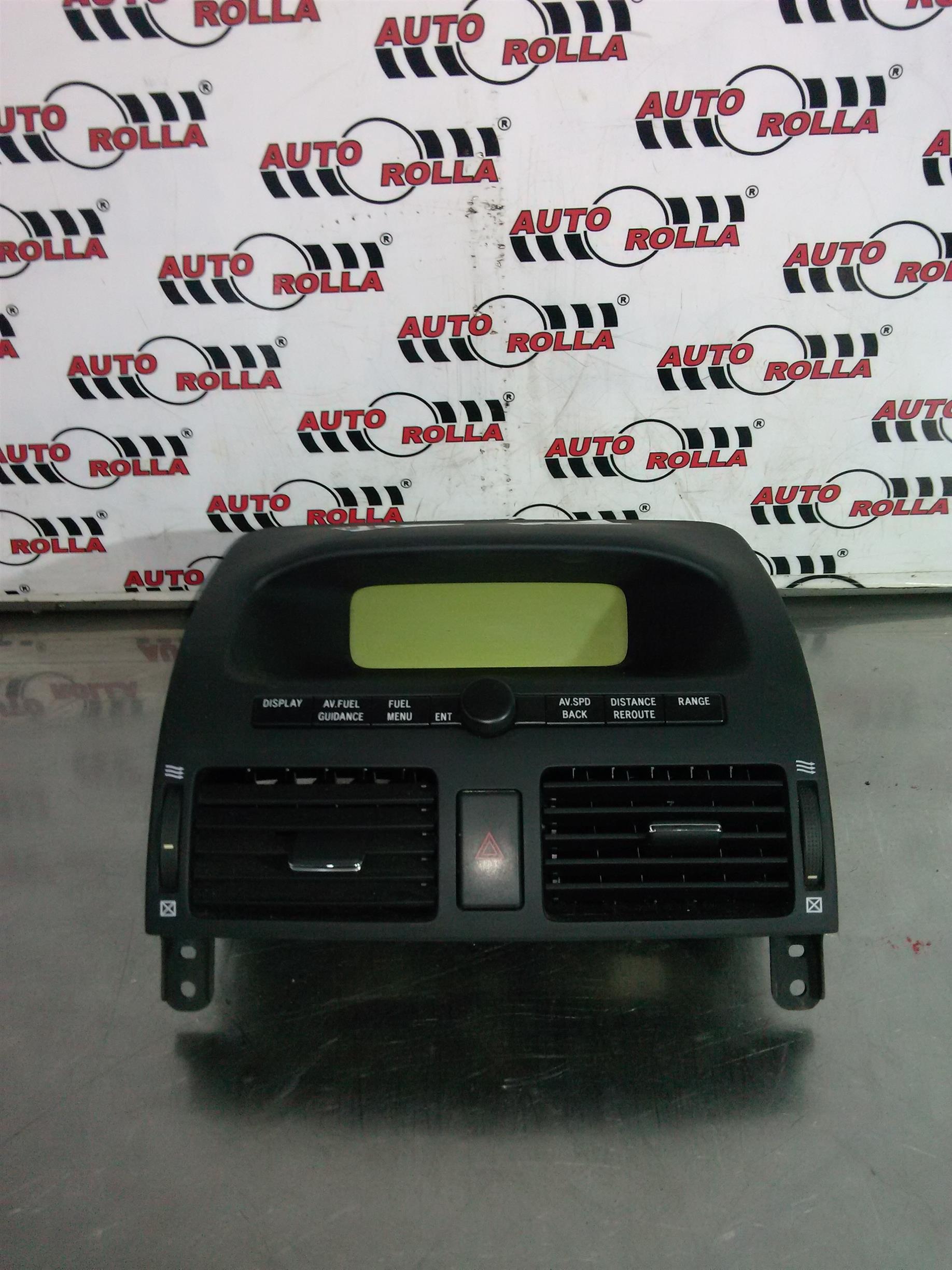 Grile aerisire bord+buton avarii Toyota Avensis, an 2005