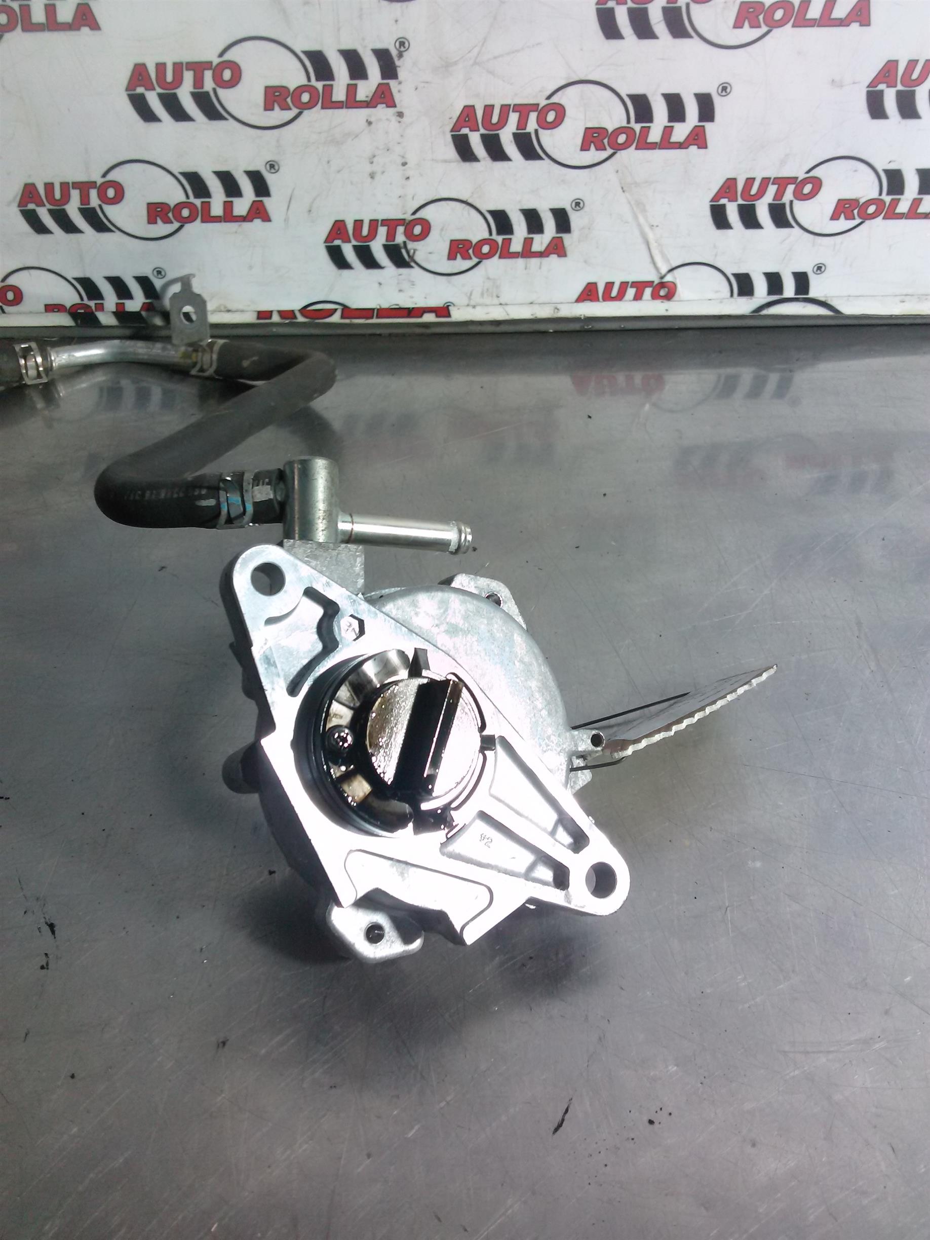 Pompa vacuum Mitsubishi Outlander, an 2017, 2.2D, 150CP