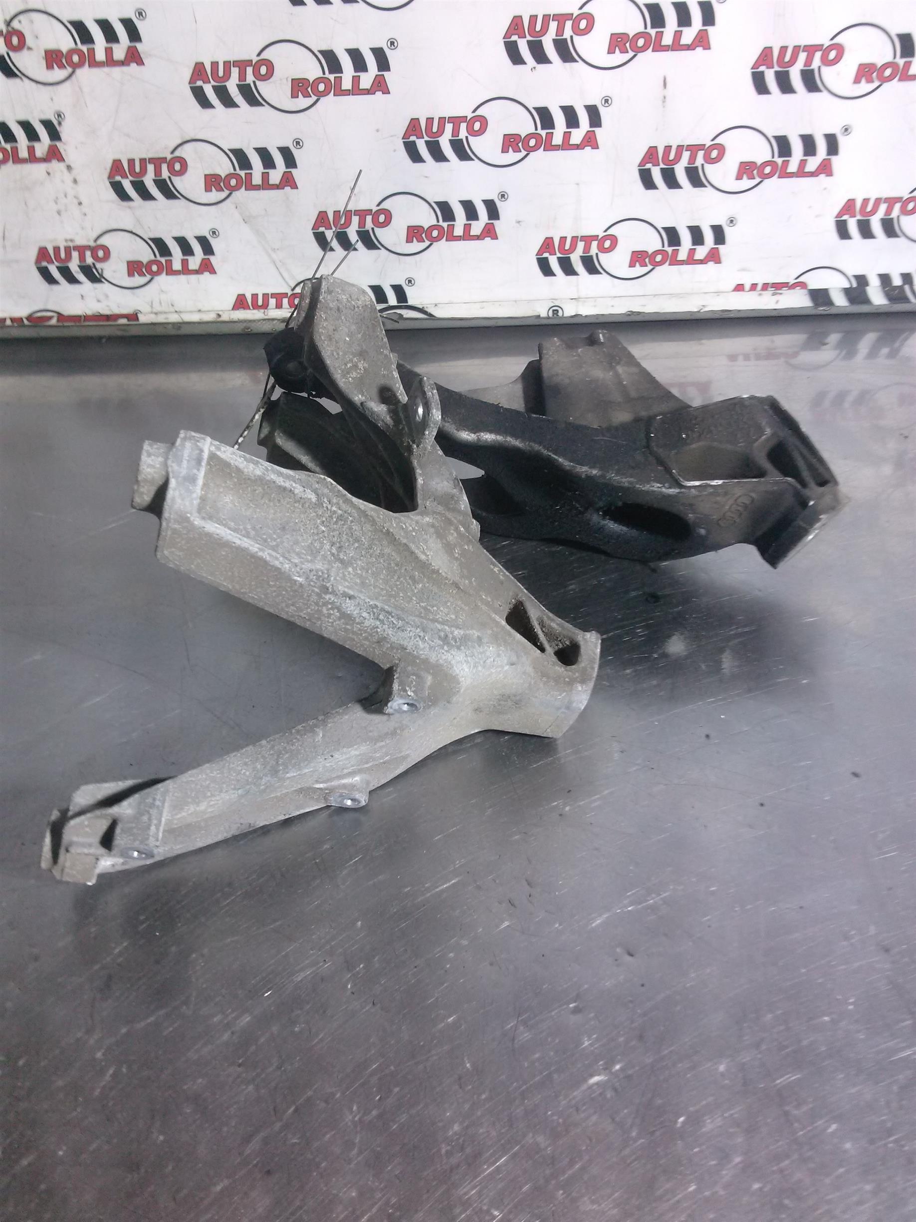Suporti motor Audi a4 b8 2.0d an 2010