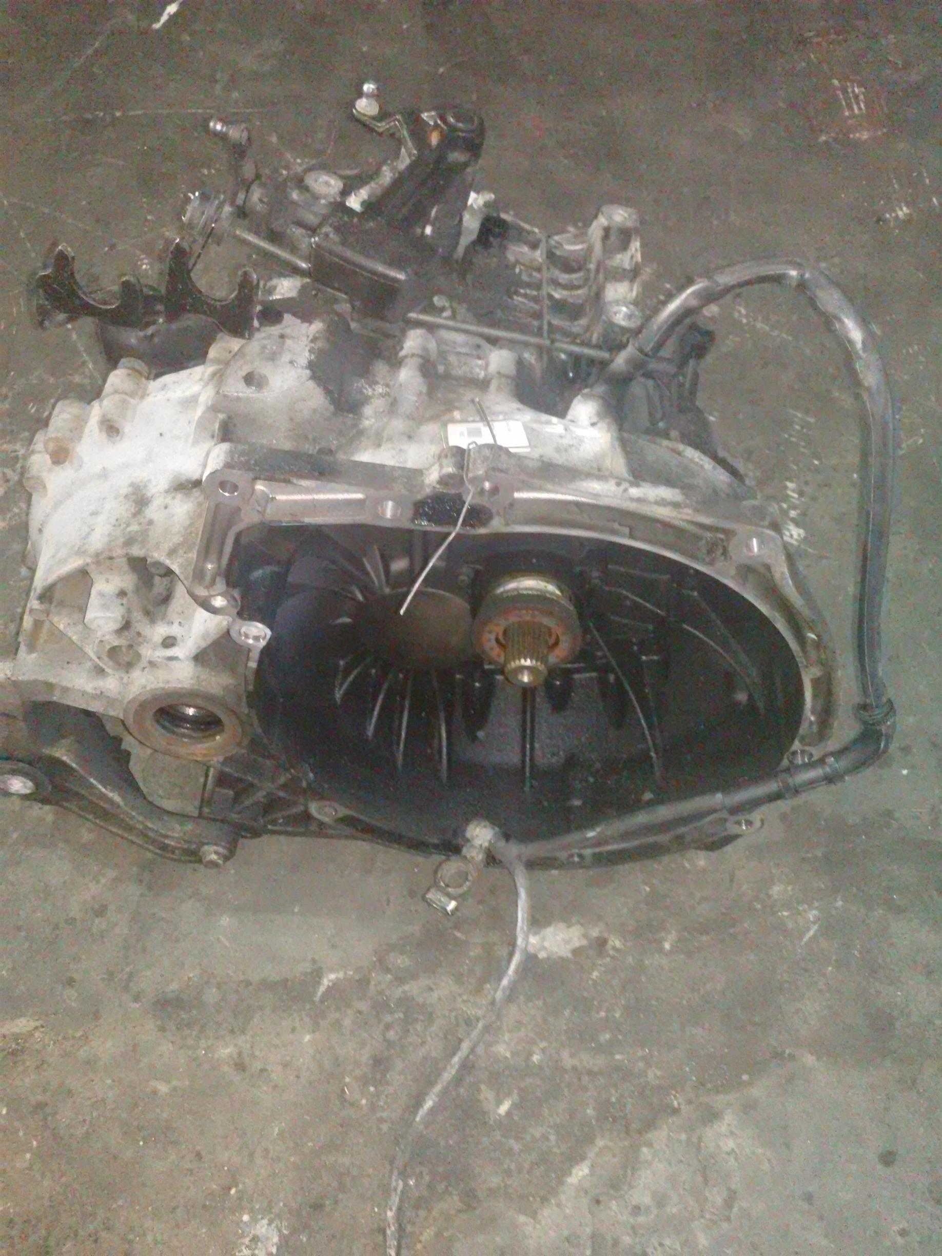 Cutie viteze Ford Focus, 1.6tdci, an 2006