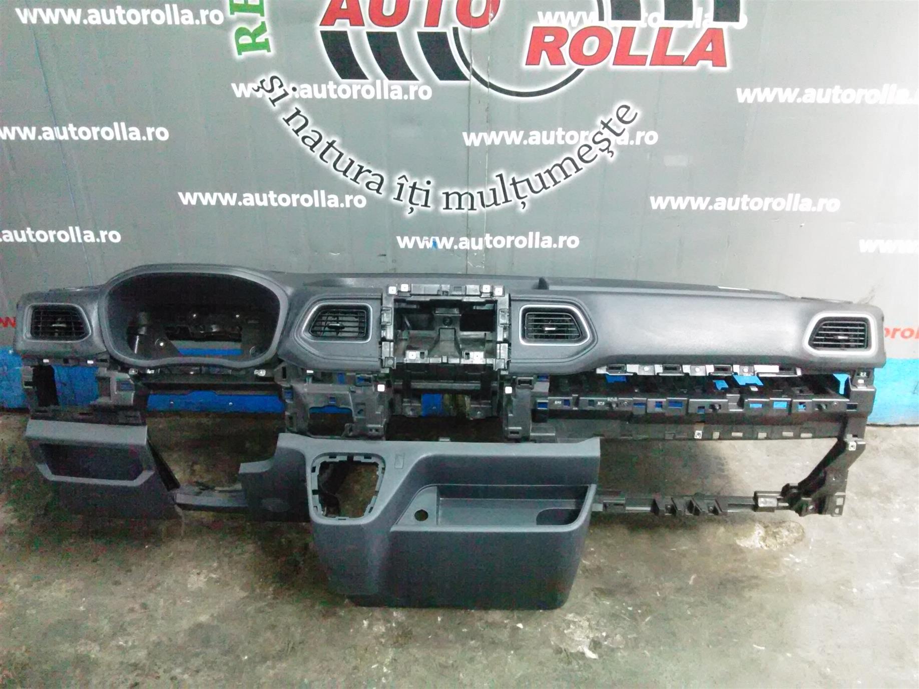 Plansa bord Opel Movano 2.3D, biturbo, an 2020