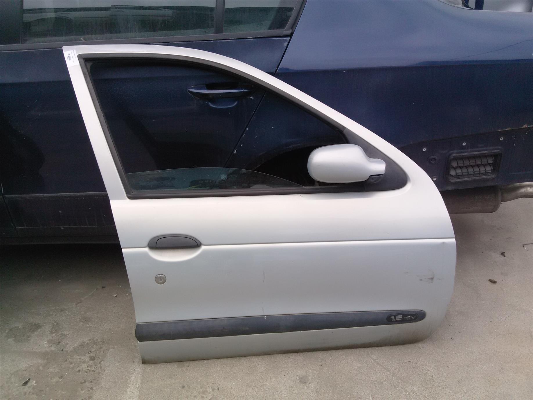 Usa dreapta fata Renault Megane 1 an 1999