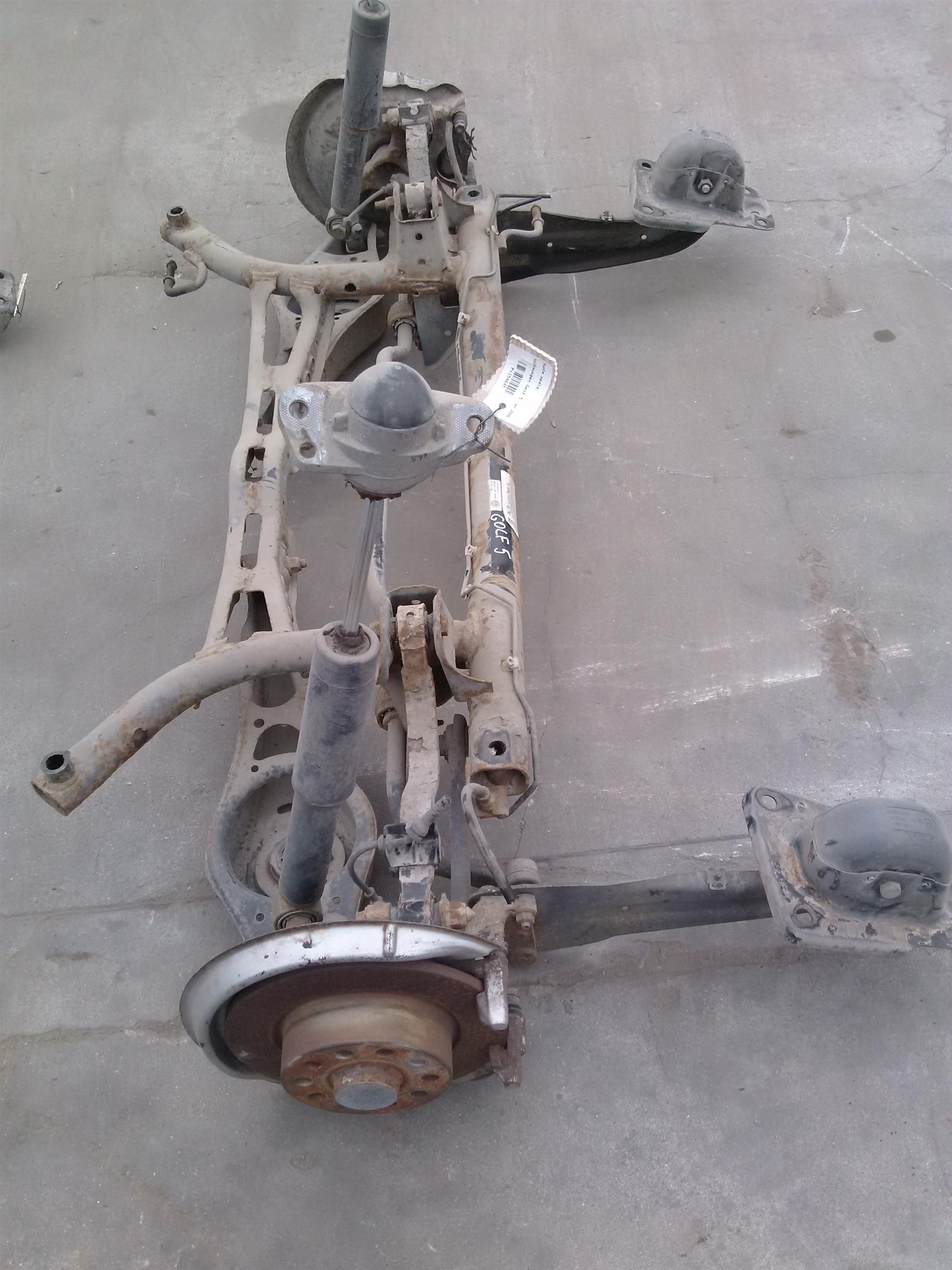 Punte spate Volkswagen Golf 5, an 2006