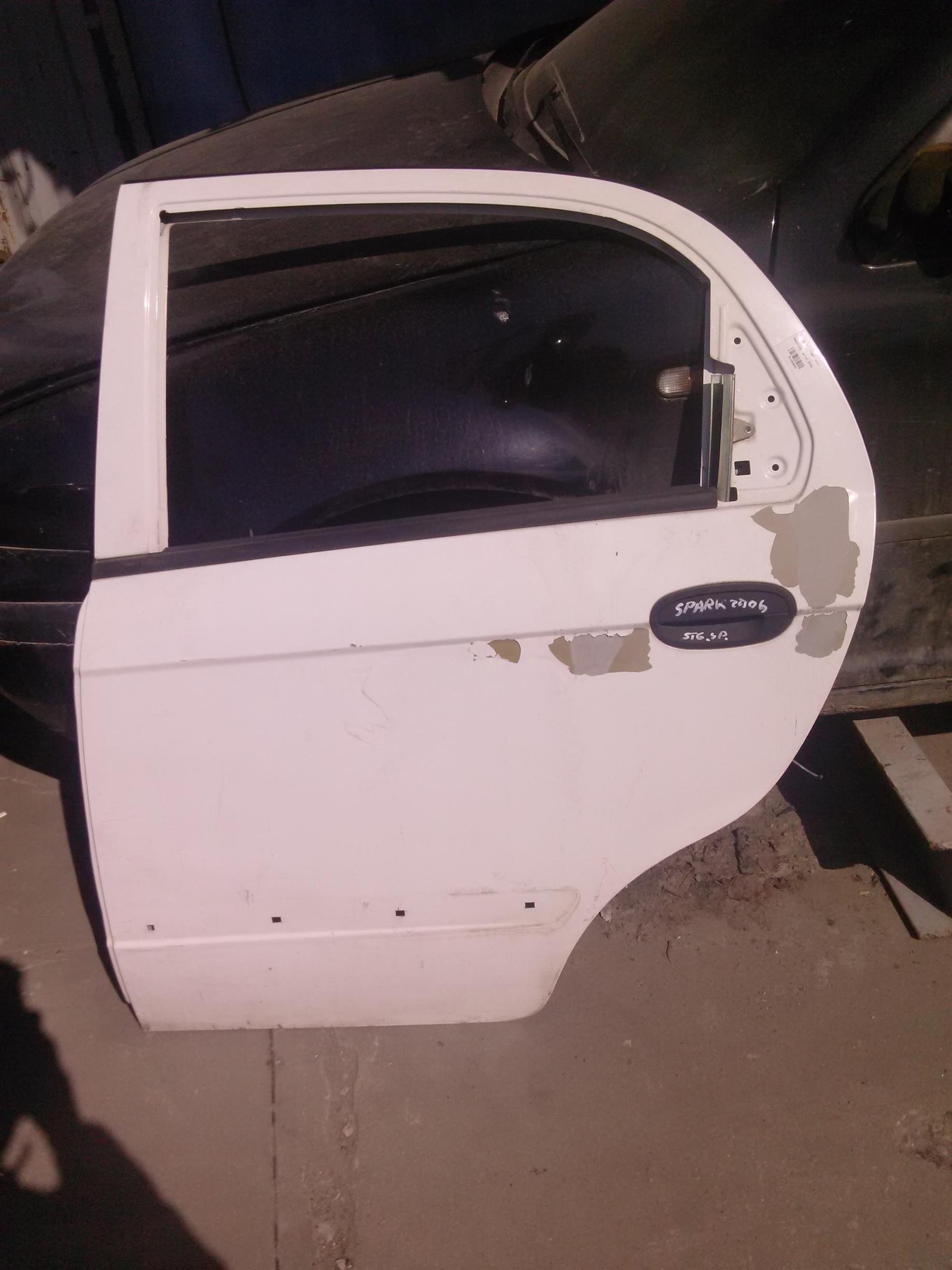 Usa goala stanga spate Chevrolet Spark 2005