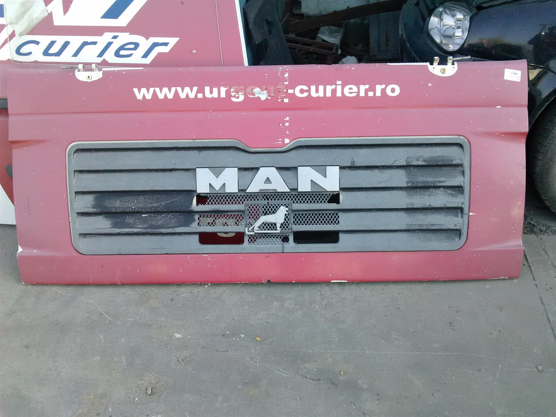 Capota fata MAN 8180, an 2005