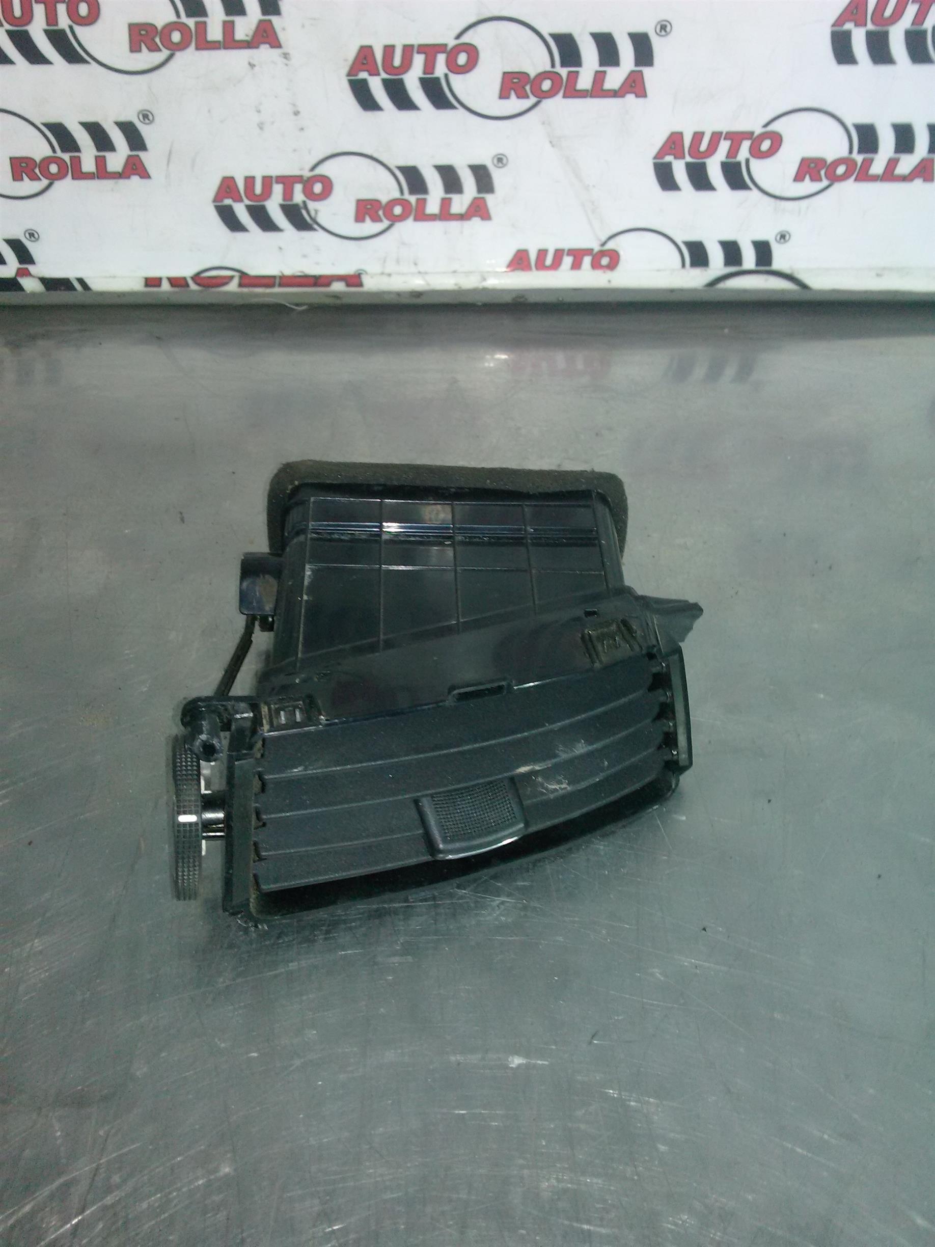 Grila aerisire Hyundai I30, 1.6 CRDI,an 2011