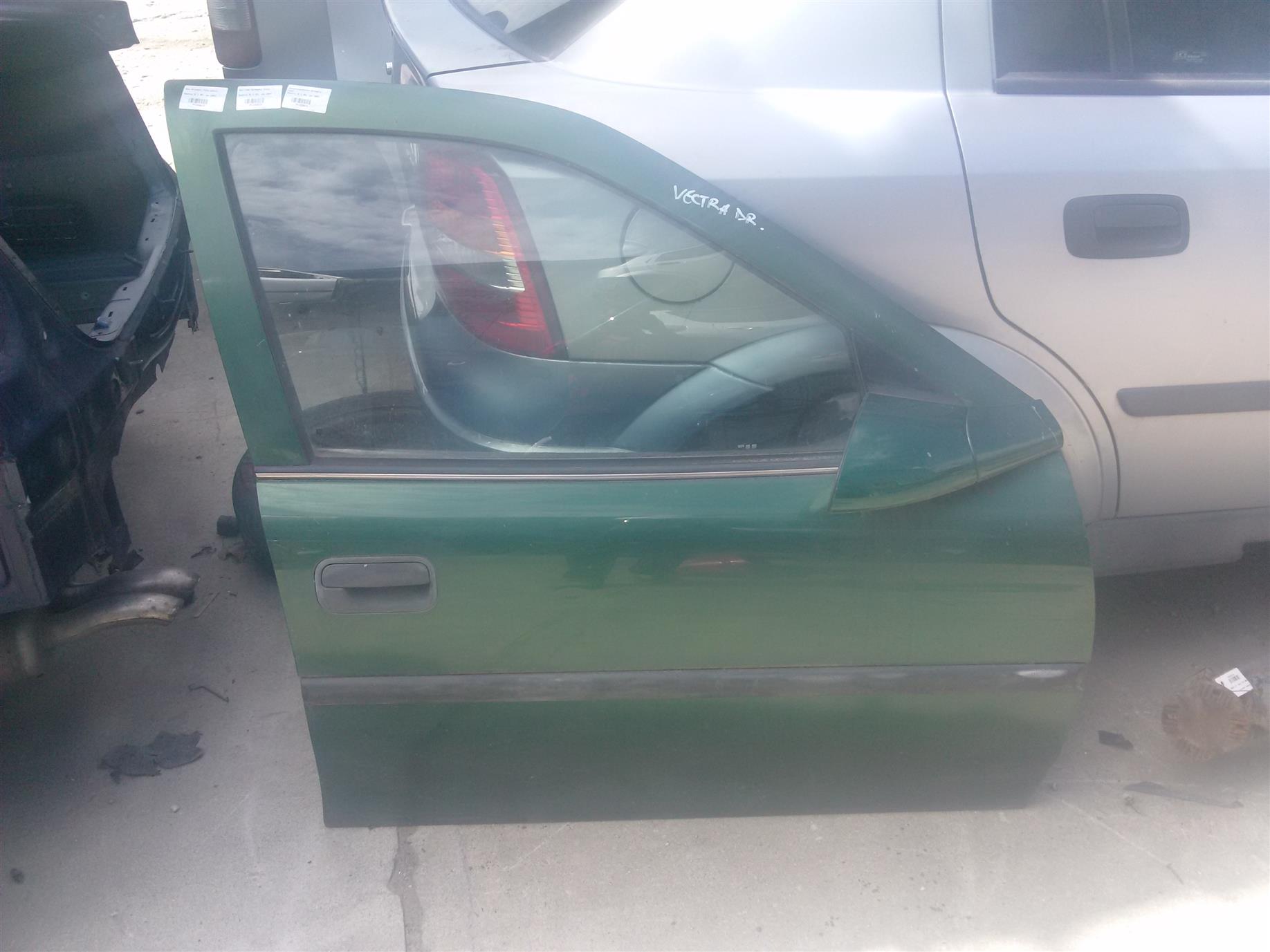 Usa dreapta fata goala Vectra B 1.8S, an 2001