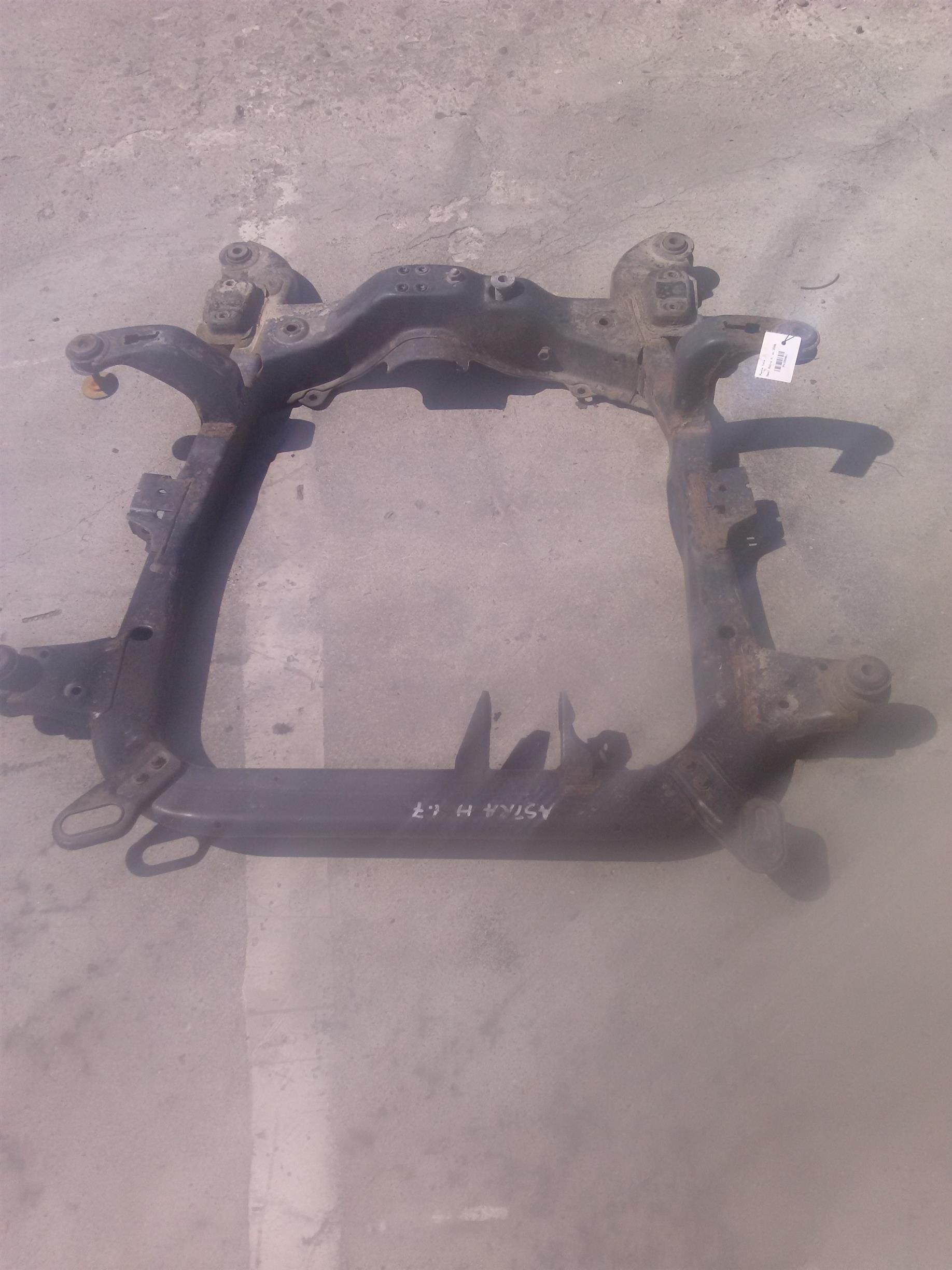 Punte fata Opel Astra H, an 2006
