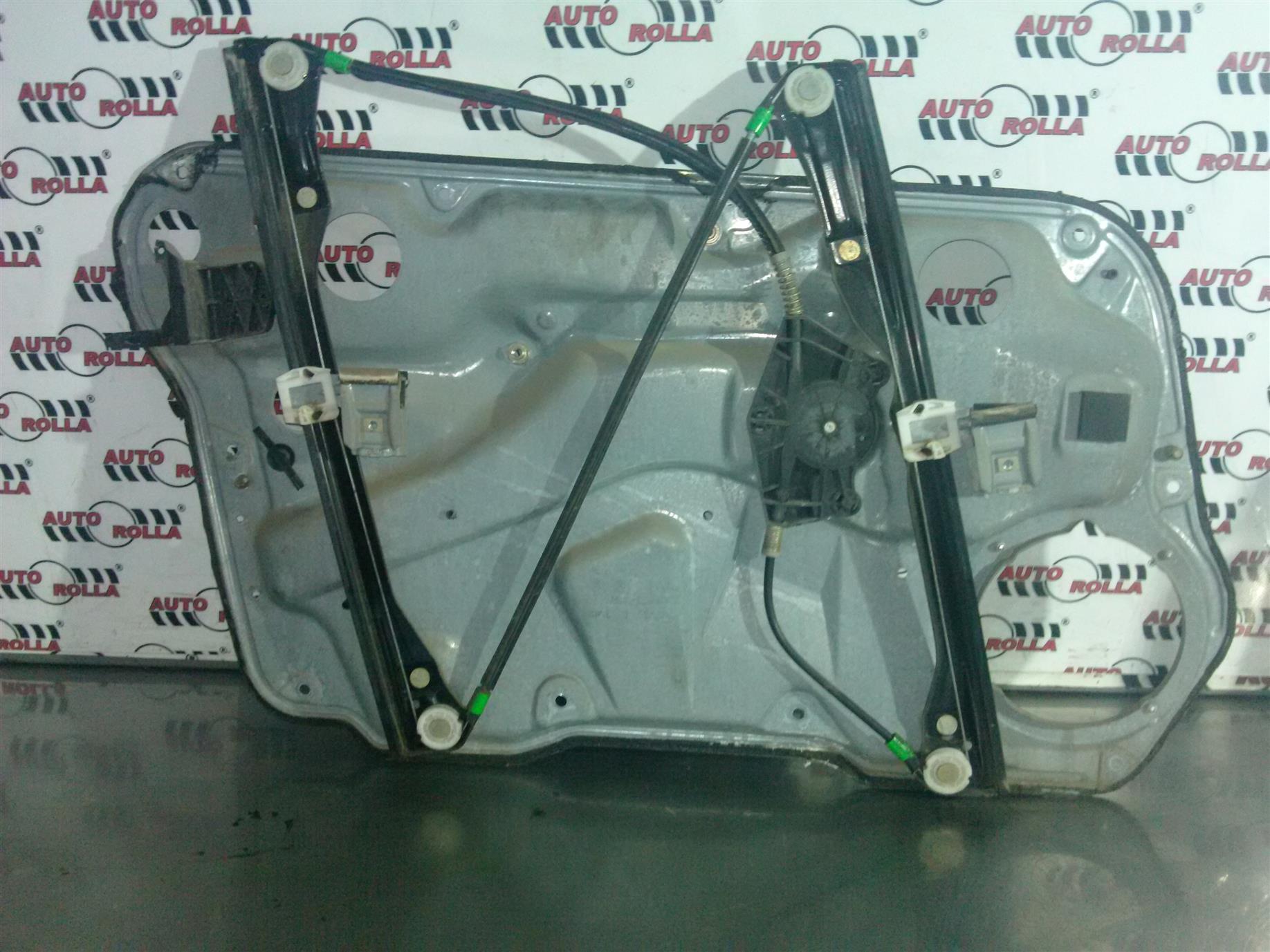 Macara dreapta fata manuala Volkswagen Golf 4, 1.4S, an 2001 AXP, euro 4