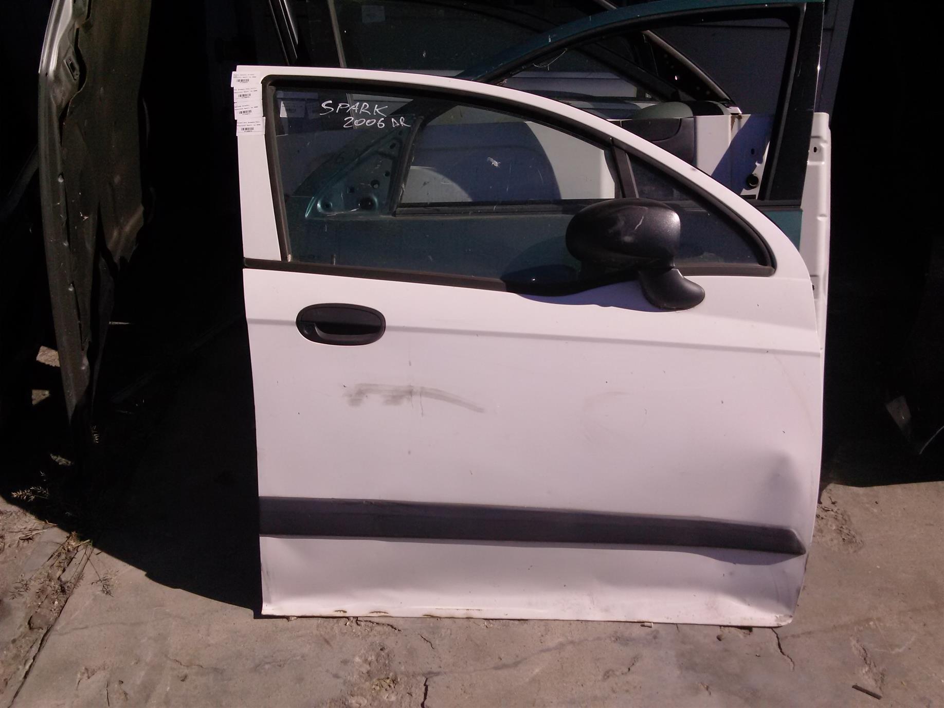 Macara manuala dreapat fata Chevrolet Spark, an 2006