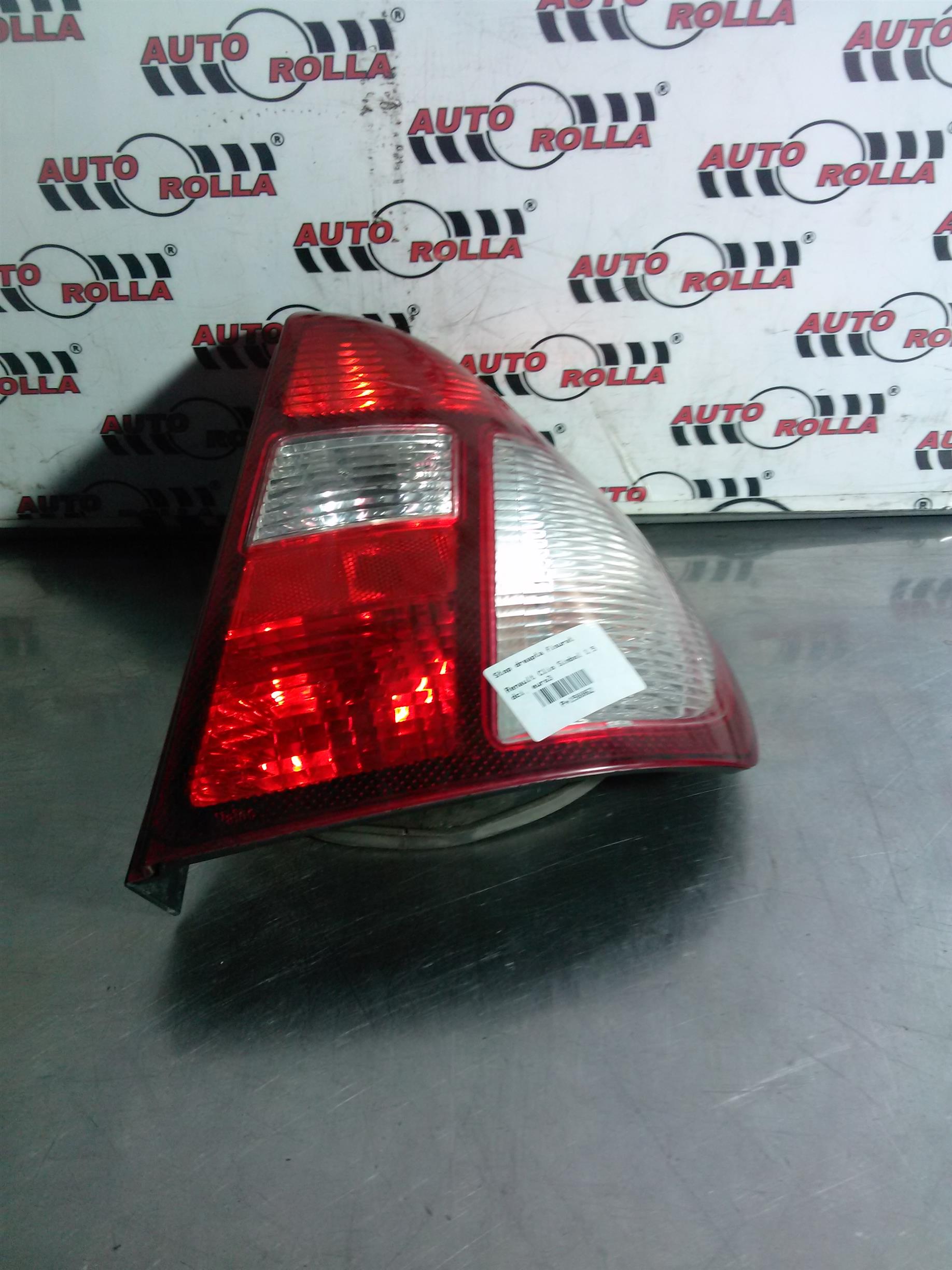 Stop dreapta fisurat Renault Clio Simbol 1.5 dci, euro3