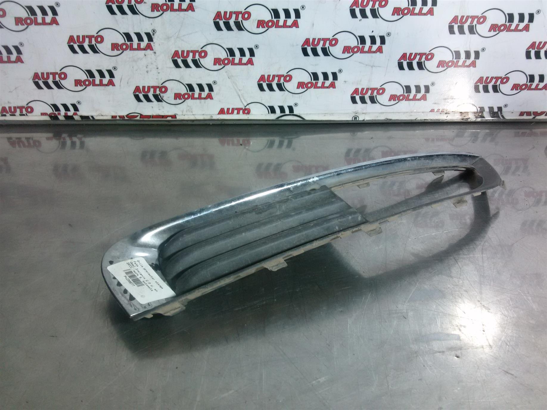 Grila proiector stanga fata Opel Insignia 2.0 d, an 2011, euro 5, automata