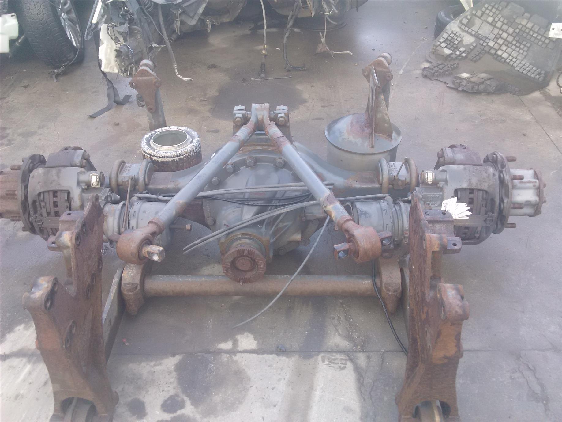 Punte spate goala Mercedes Atego 1823, an 2002, 15T