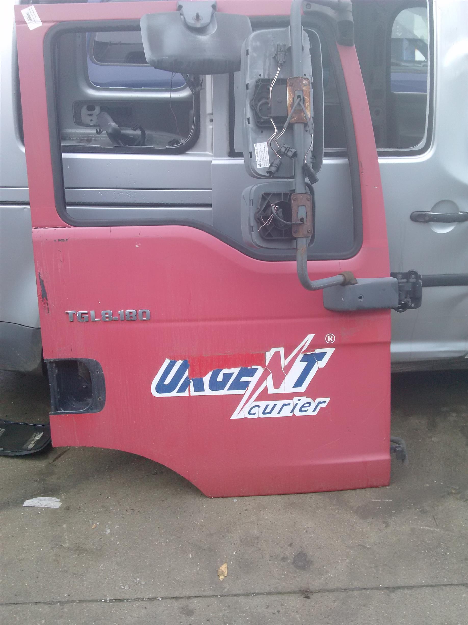 Usa dreapta fata MAN TGL 8180, an 2006