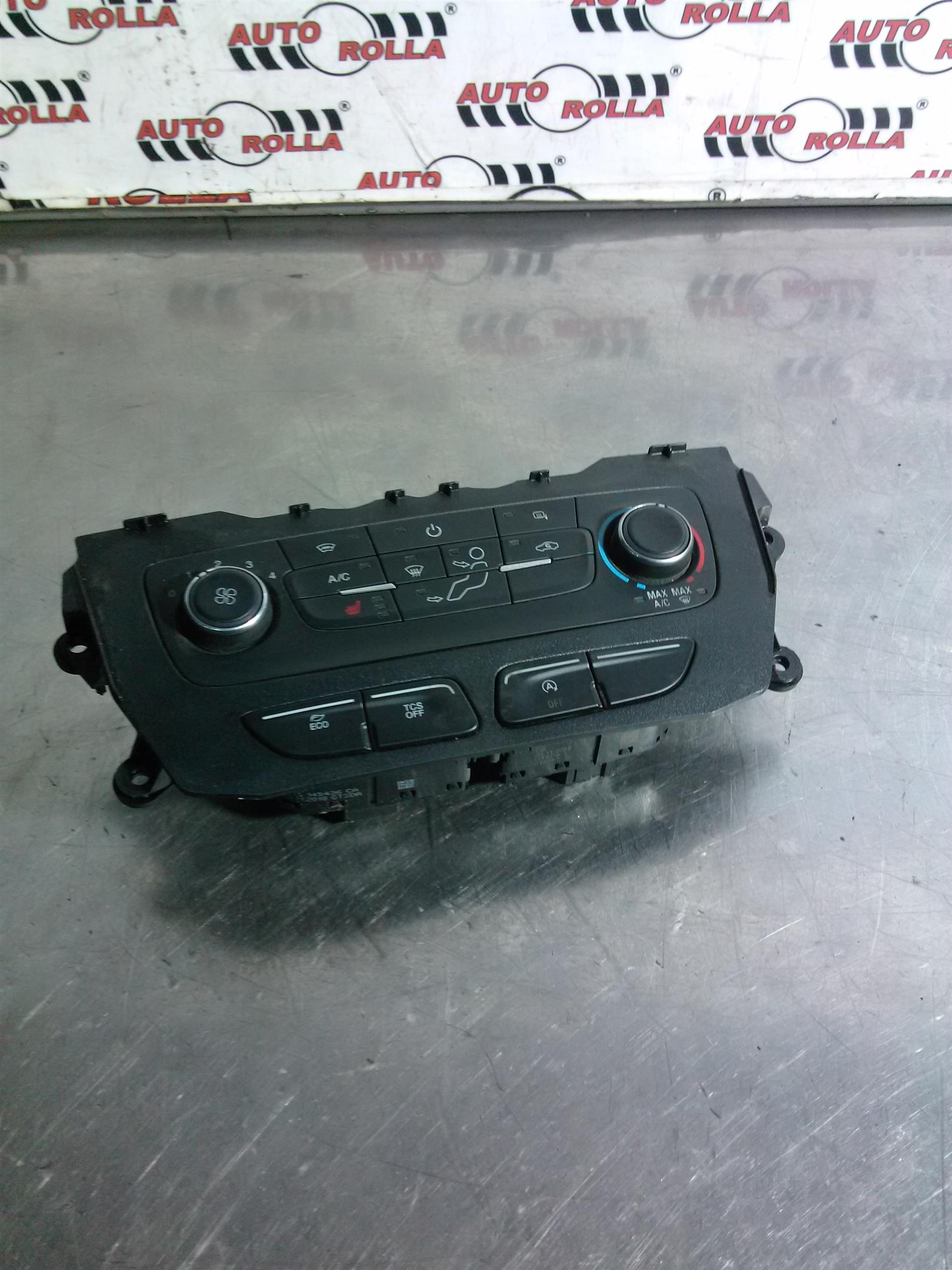 Climatronic Ford Transit Connect 1.5D, an 2019, euro 6