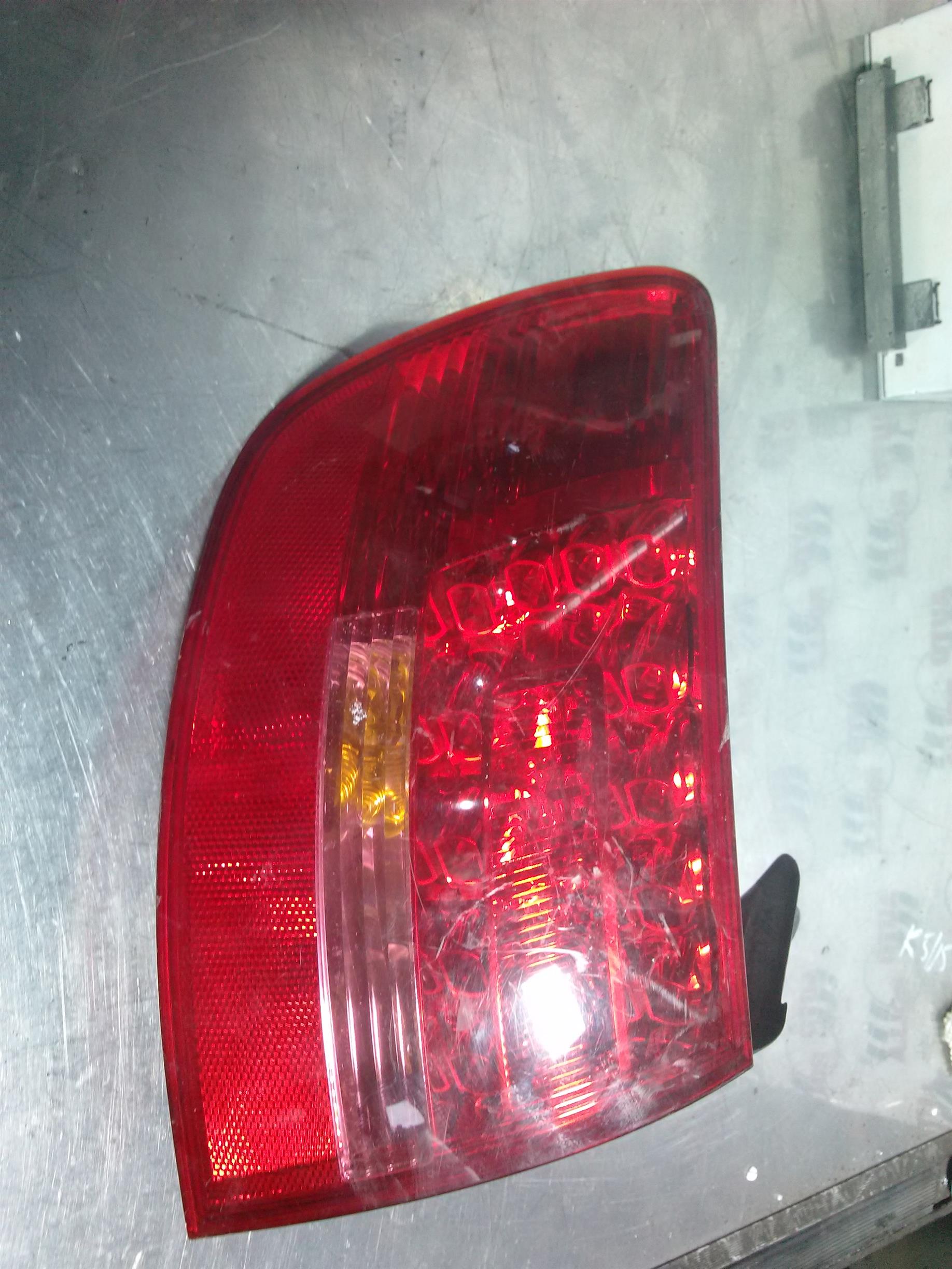Stop stanga Audi A6 3.0TDI quattro, an 2010