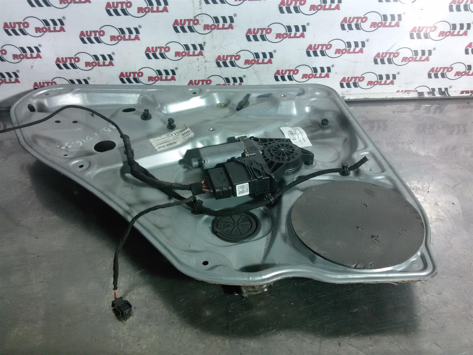 Macara+motoras stanga spate Volkswagen Passat B5 1.9 tdi, an 2002