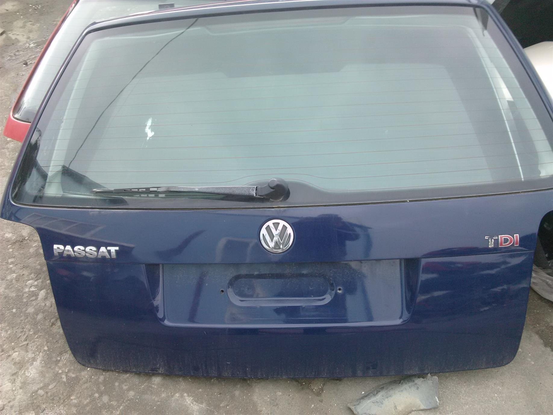 Haion Volkswagen Passat B5 break, an 2003