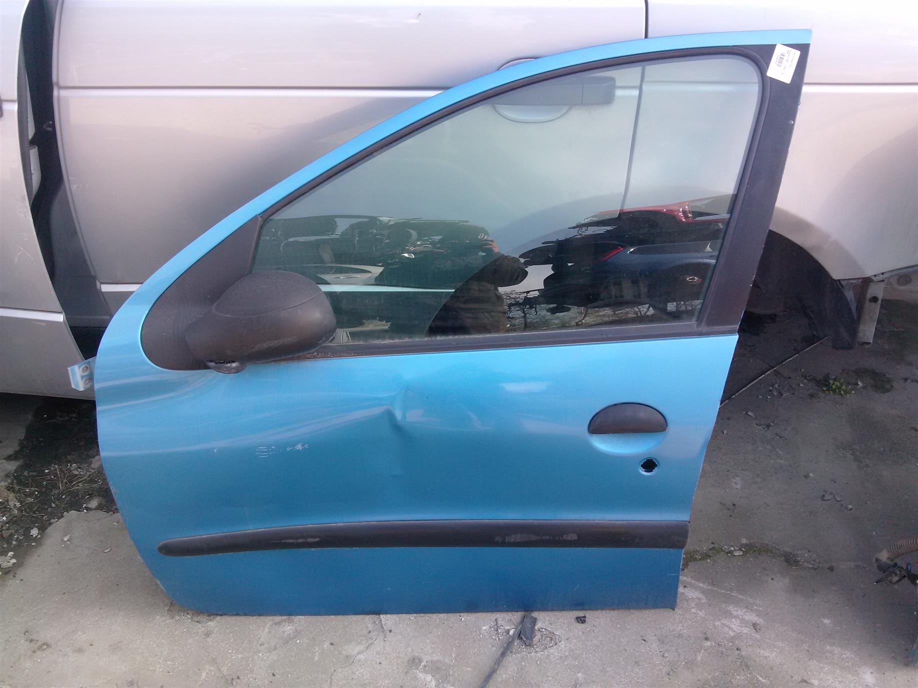 Usa stanga fata Peugeot 206, 1.4HDI, an 2005