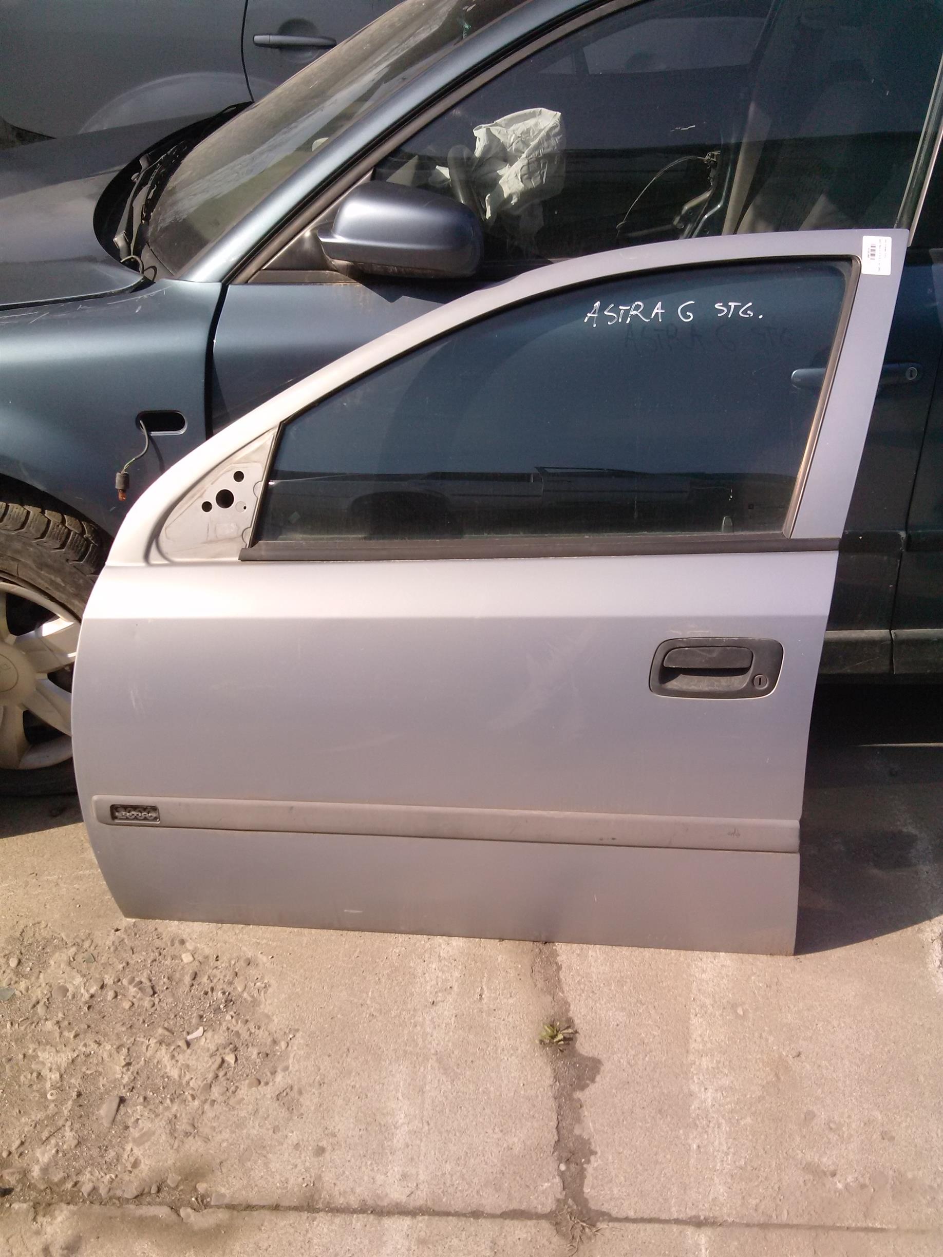 Usa stanga fata Opel Astra G 2.0 d,an 2002