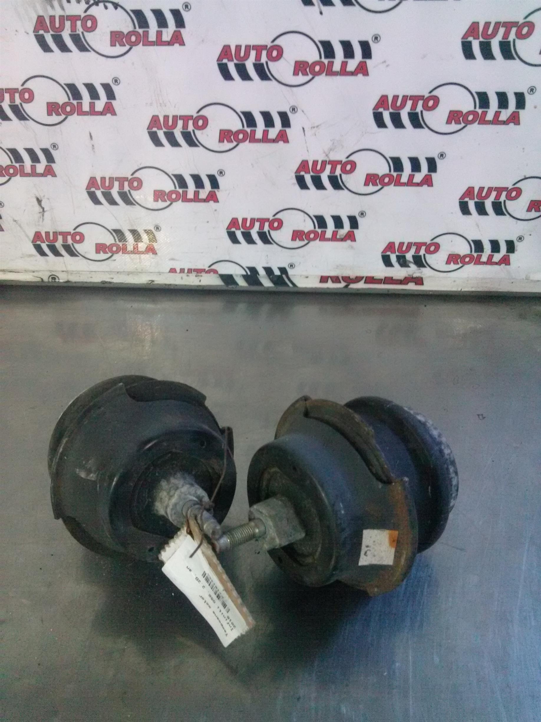 Tampoane motor Infiniti Q50, 2.2D, an 2016