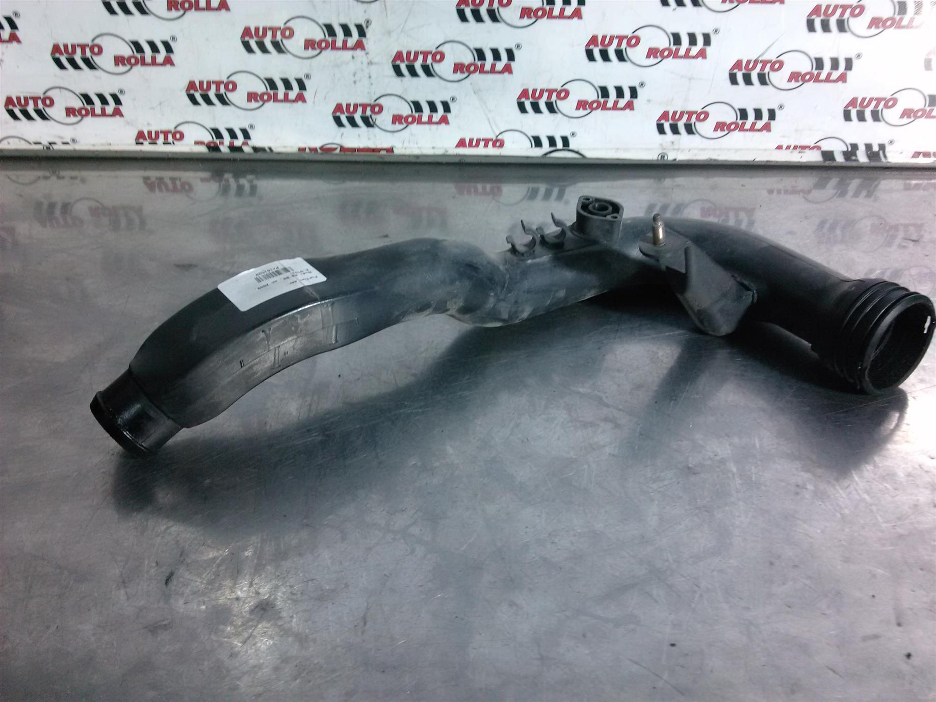 Furtun aer Audi A4 B8, an 2009, 2.0TDI