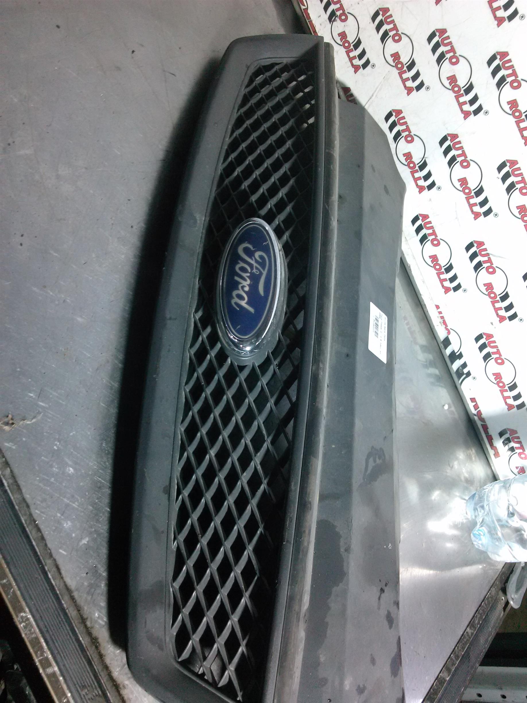 Grila bara fata Ford Focus 2, 1.6 tdci an 2008