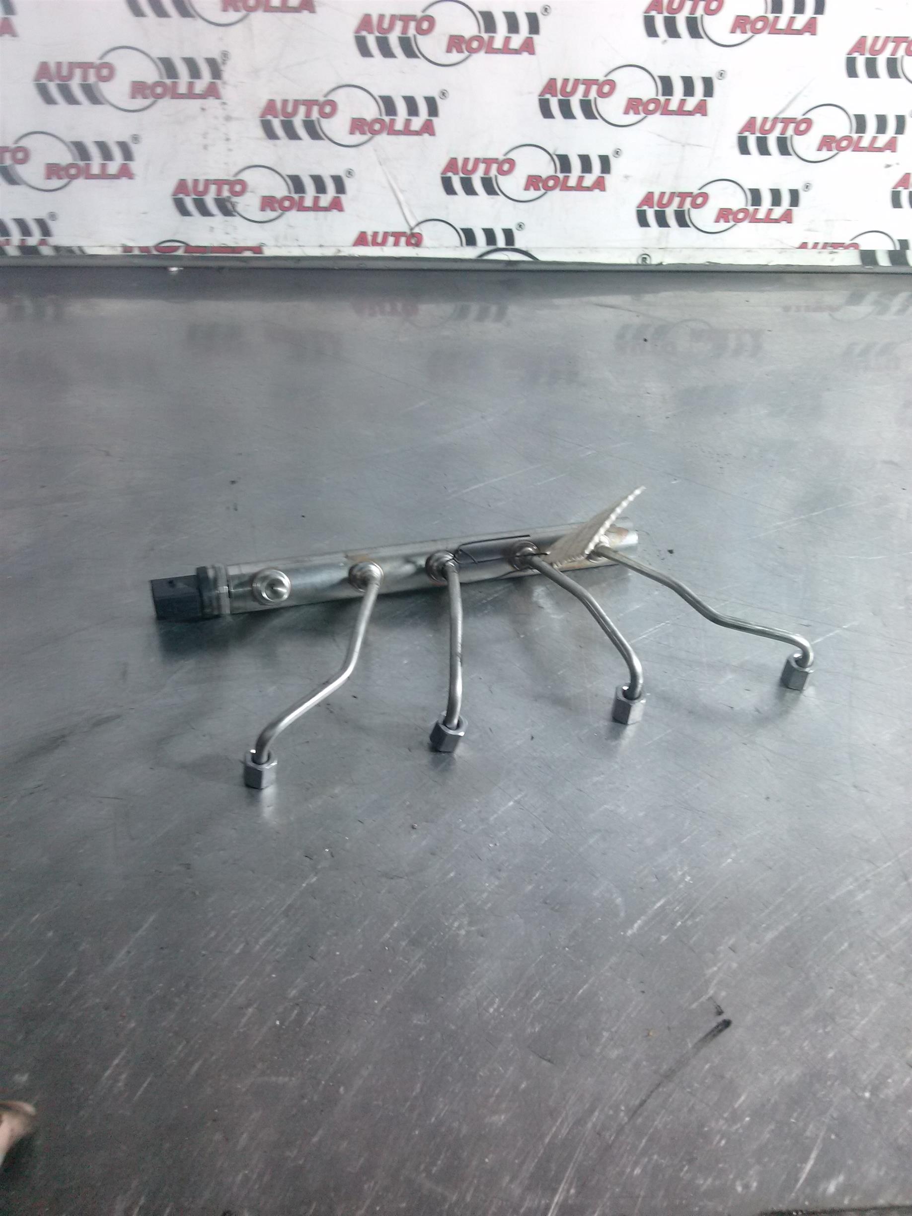 Rampa injectoare BMW F30, 2.0s, an 2014